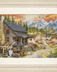Cross Stitch Kit Luca - S - Log Cabin General Store, BU5020 - Luca - S Yarns