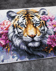 Cross Stitch Kit Luca - S - Wild Life Of Predator, BU5033 - Luca - S Yarns