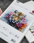 Cross Stitch Kit Luca - S - Wild Life Of Predator, BU5033 - Luca - S Yarns