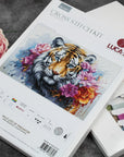 Cross Stitch Kit Luca - S - Wild Life Of Predator, BU5033 - Luca - S Yarns