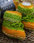 Baby booties knitting pattern