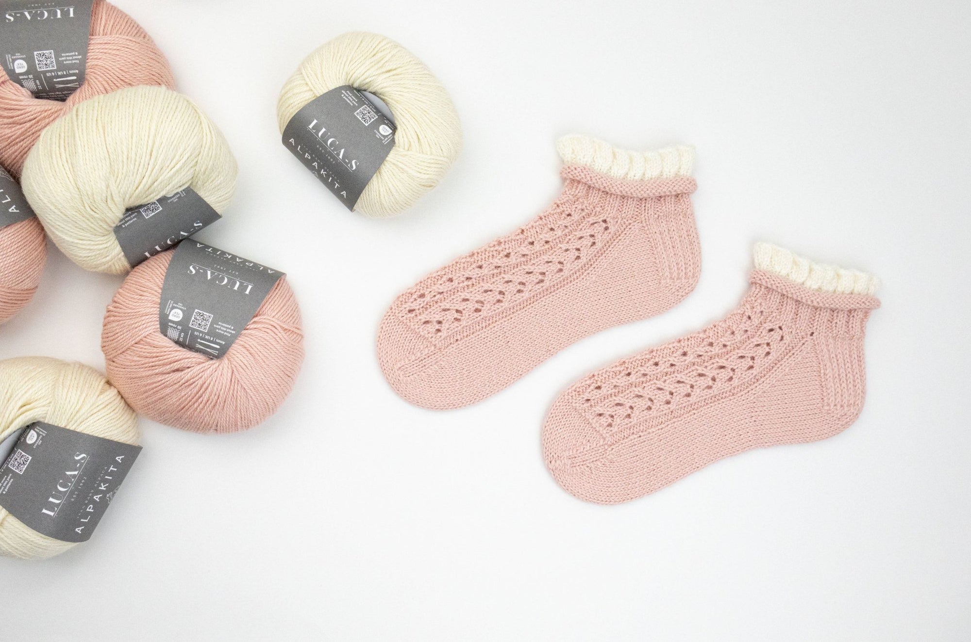 Blush Lace Ankle Socks - Luca - S Yarns