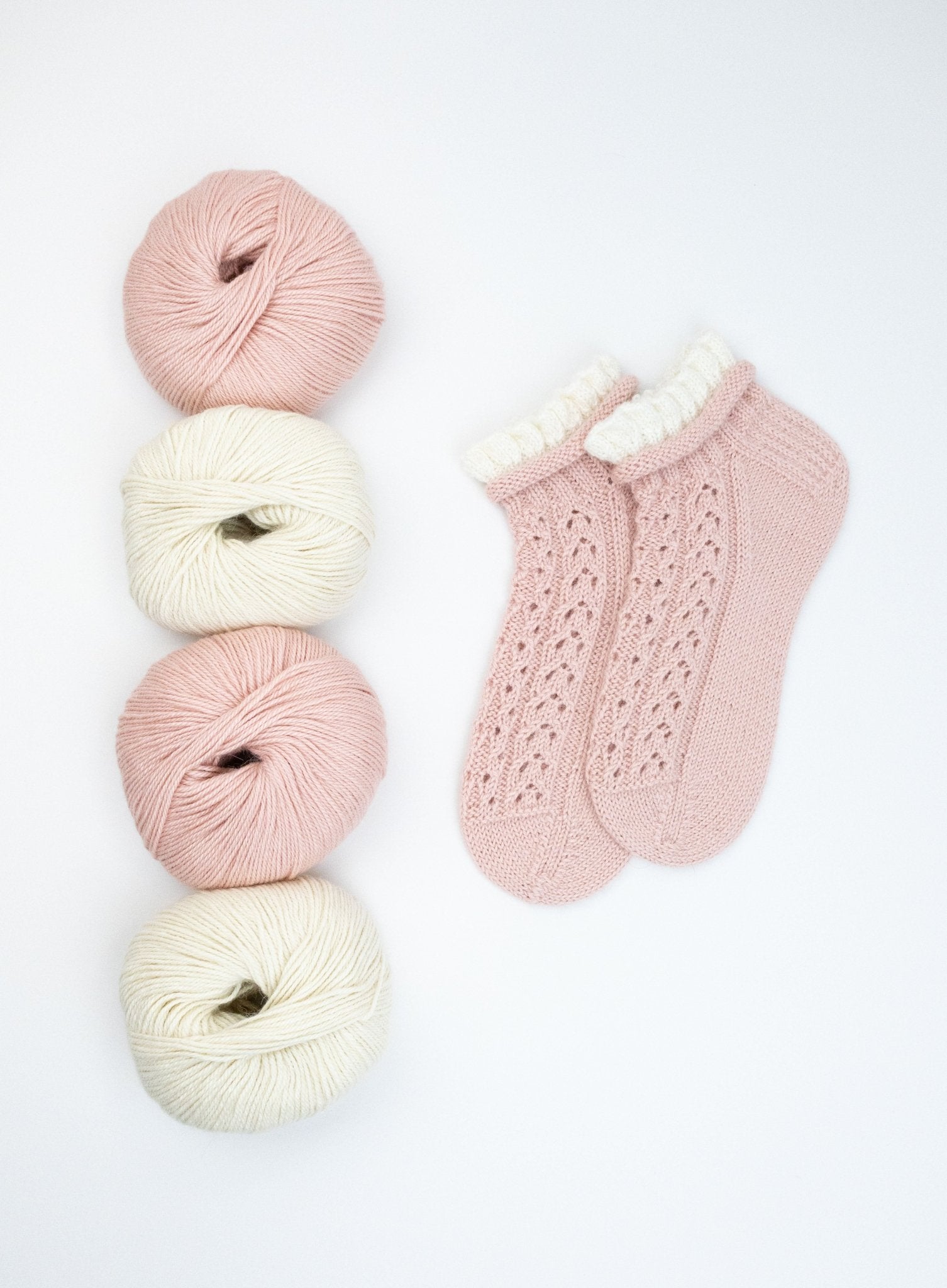 Blush Lace Ankle Socks - Luca - S Yarns