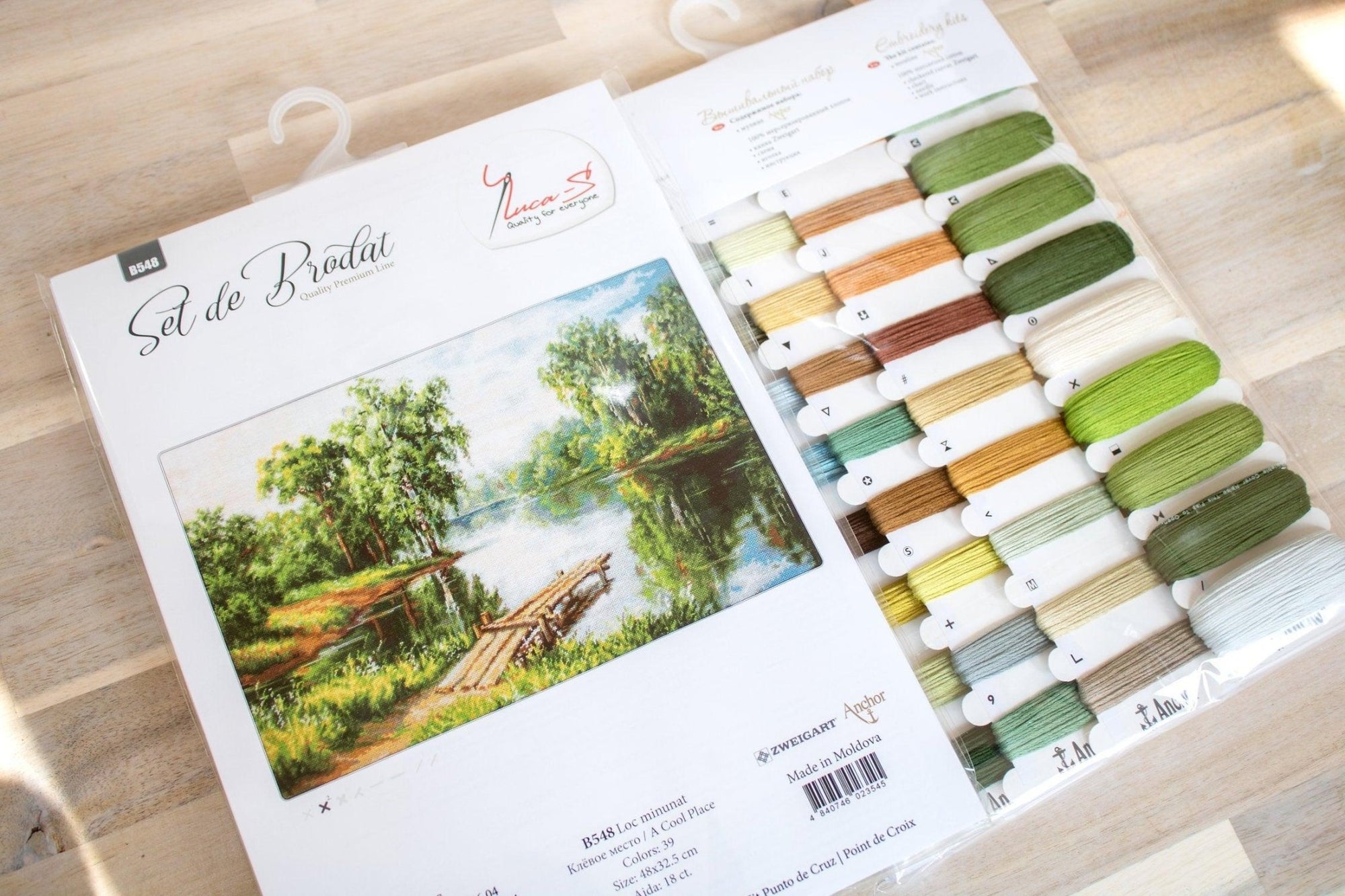 Cross Stitch Kit Luca - S - A very nice place, B548 - Luca - S Yarns