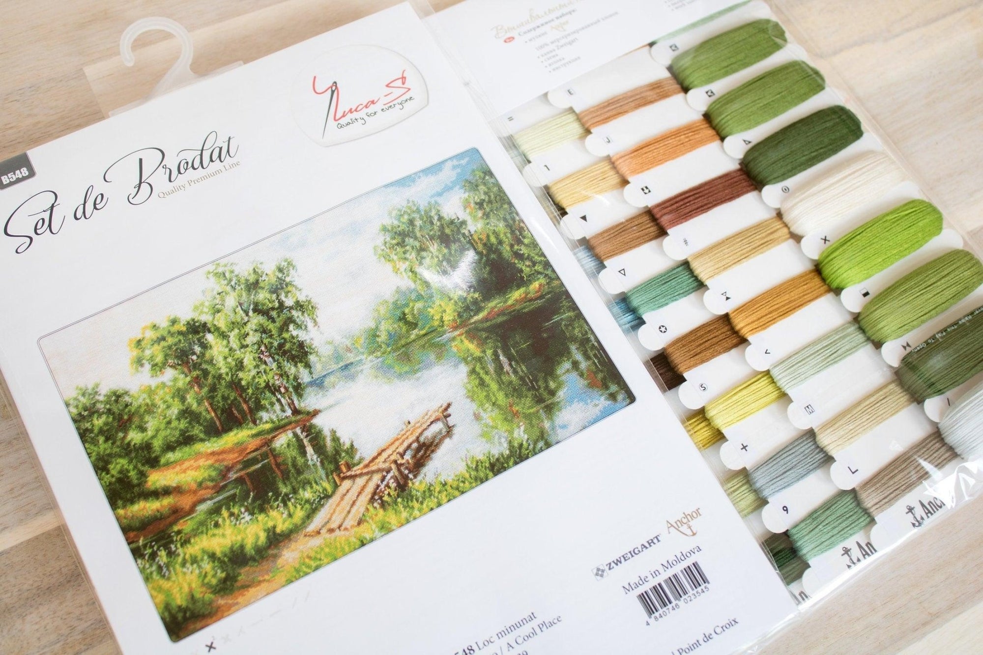 Cross Stitch Kit Luca - S - A very nice place, B548 - Luca - S Yarns
