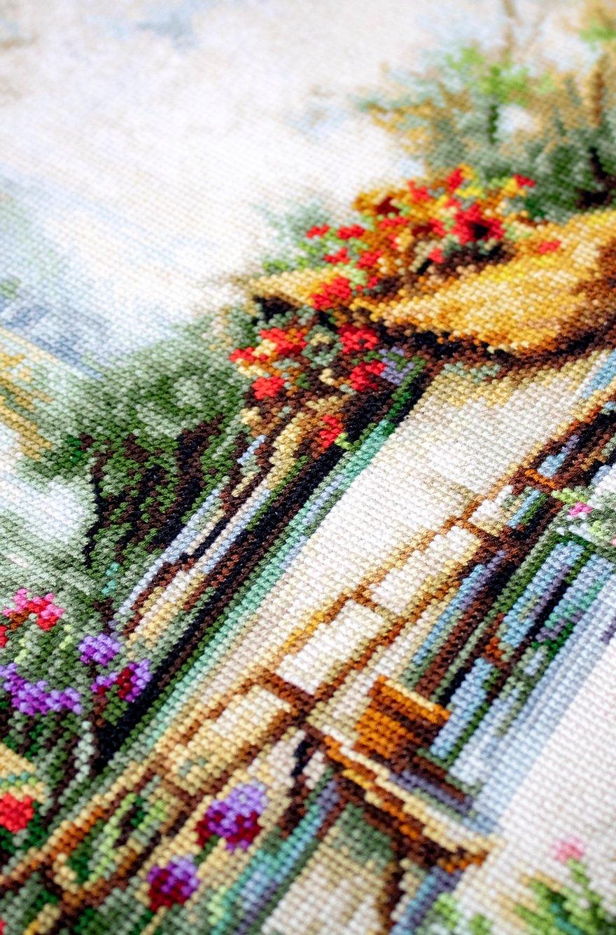 Cross Stitch Kit Luca - S - Along the River, B581 - Luca - S Yarns