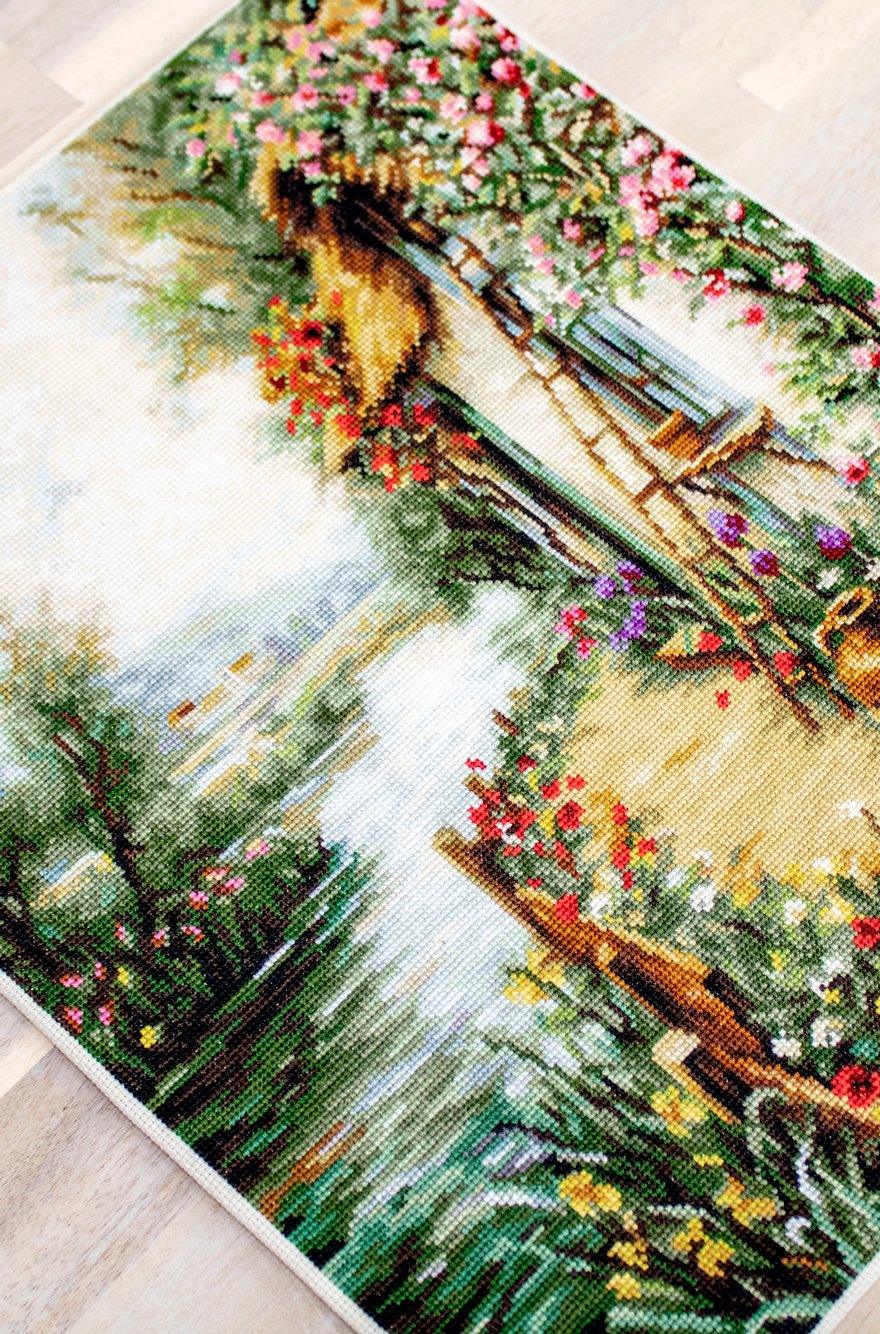 Cross Stitch Kit Luca - S - Along the River, B581 - Luca - S Yarns