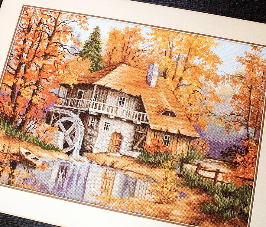 Cross Stitch Kit Luca - S - Autumn Landscape, B481 - Luca - S Yarns