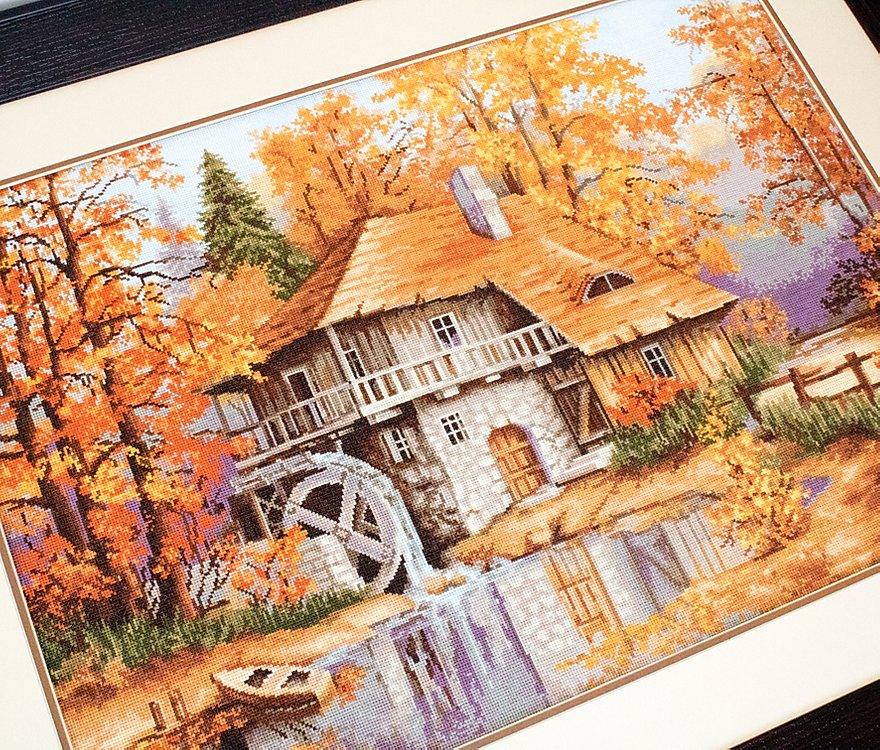 Cross Stitch Kit Luca - S - Autumn Landscape, B481 - Luca - S Yarns