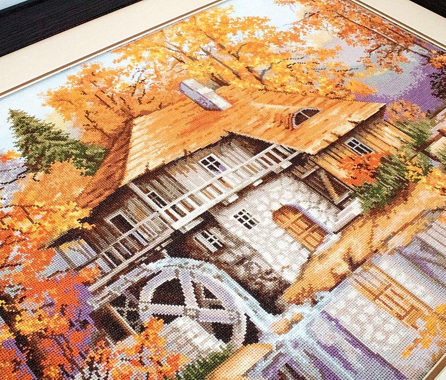 Cross Stitch Kit Luca - S - Autumn Landscape, B481 - Luca - S Yarns