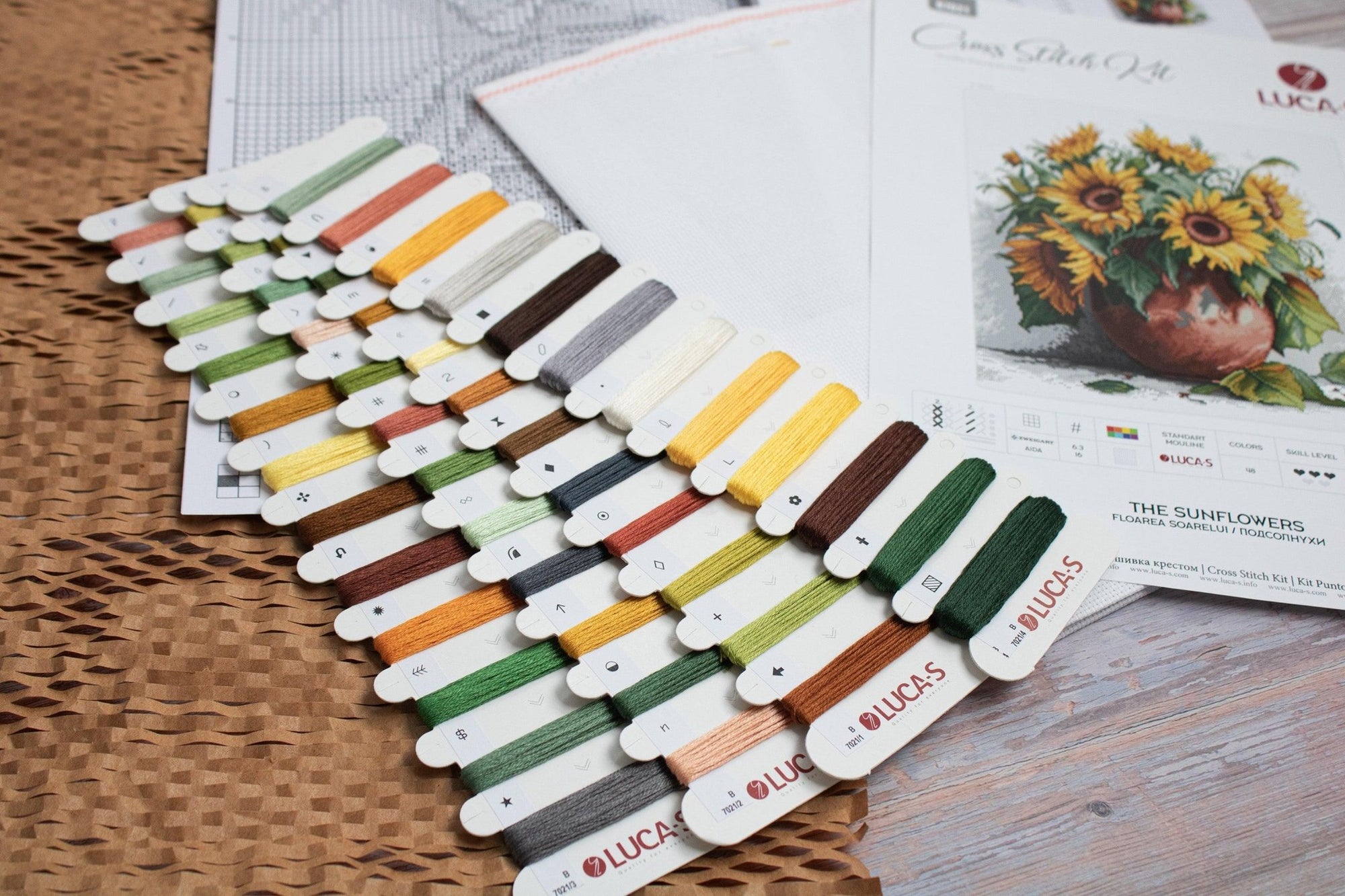 Cross Stitch Kit Luca - S - B7021, The Sunflowers - Luca - S Yarns