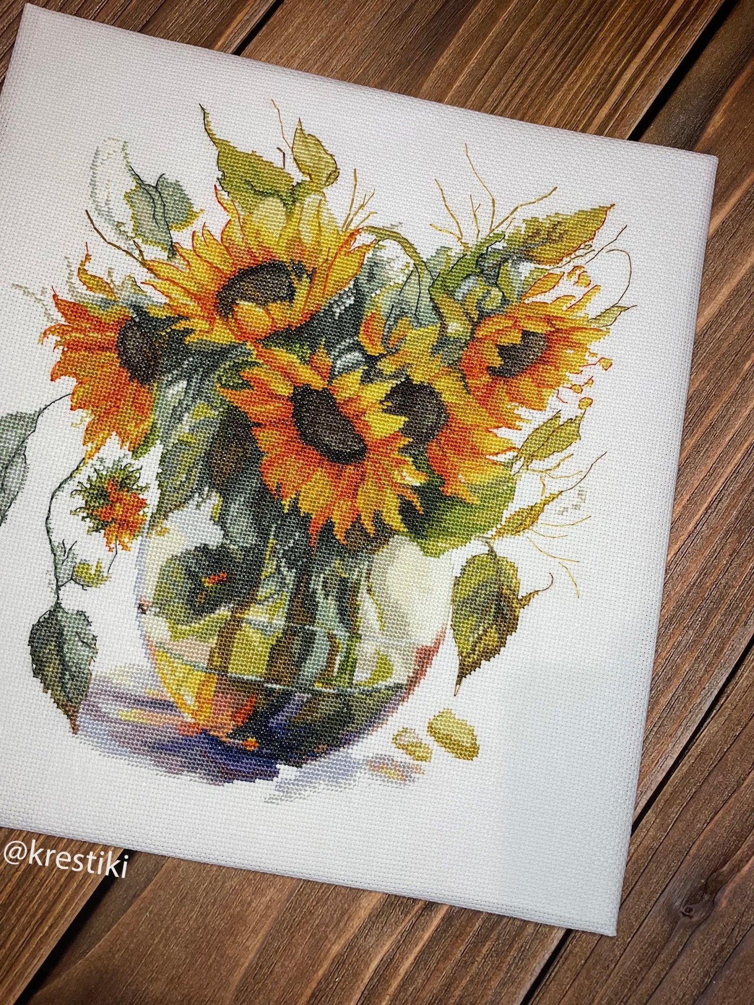 Cross Stitch Kit Luca - S - B7025, Vase with Sunflower - Luca - S Yarns