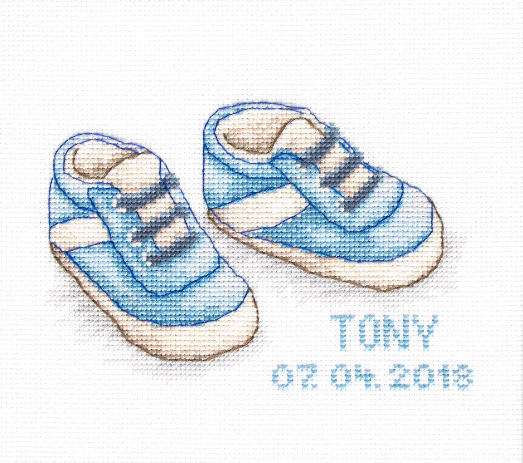 Cross Stitch Kit Luca - S - Baby Shoes B1138 - Luca - S Yarns