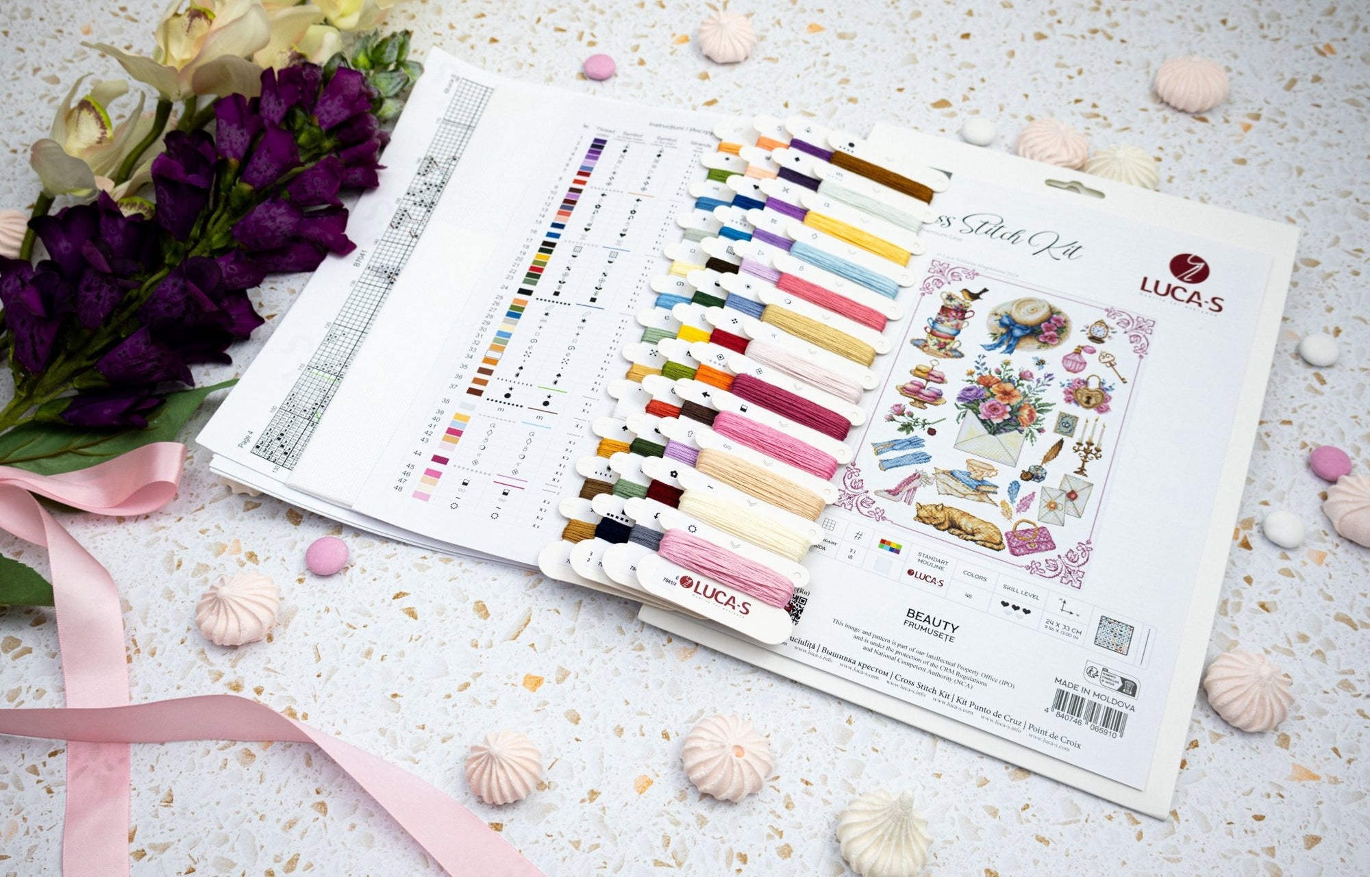 Cross Stitch Kit Luca - S - Beauty, B7041 - Luca - S Yarns