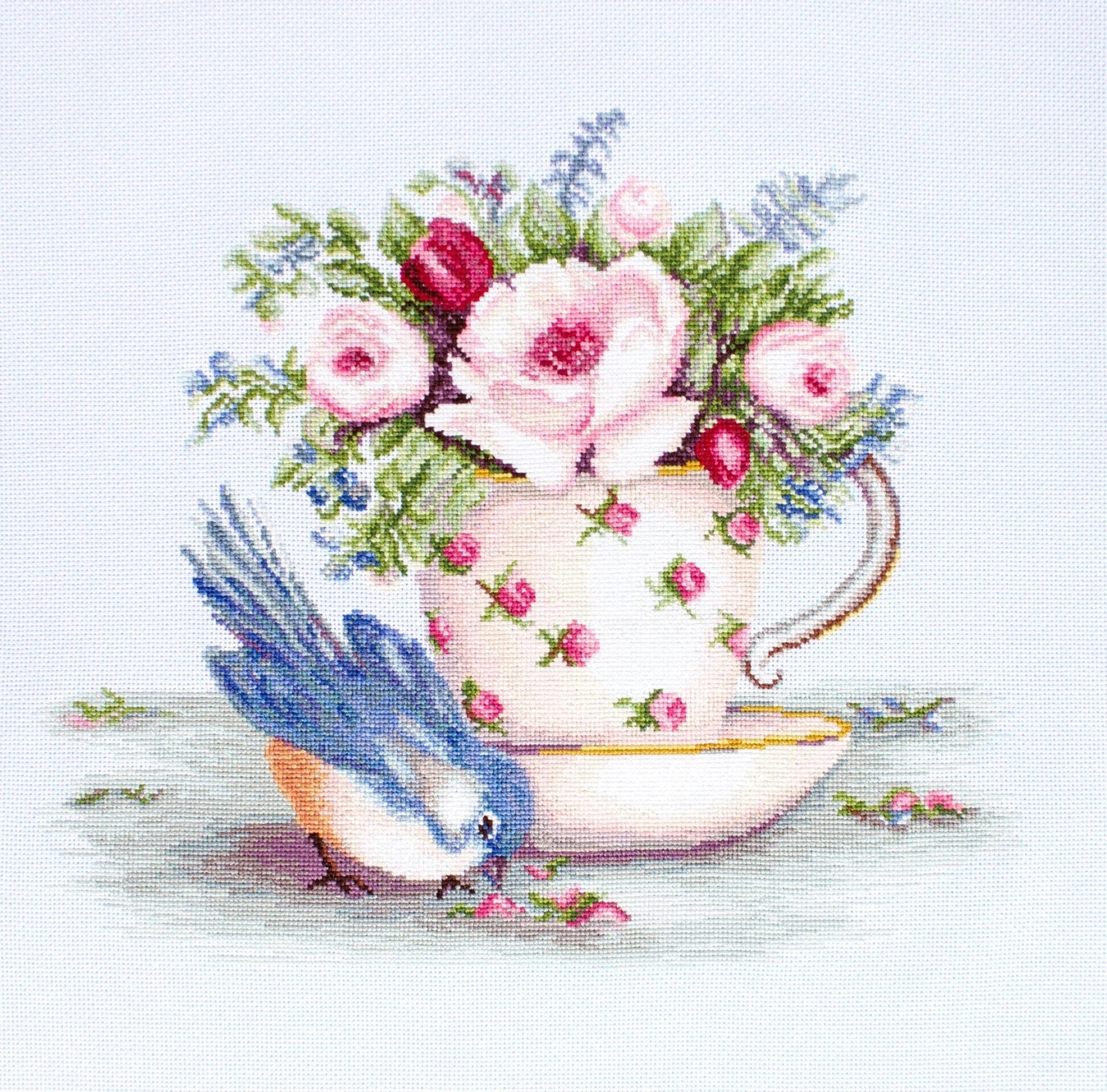 Cross Stitch Kit Luca - S - Bird in Tea Cup, BA2324 - Luca - S Yarns