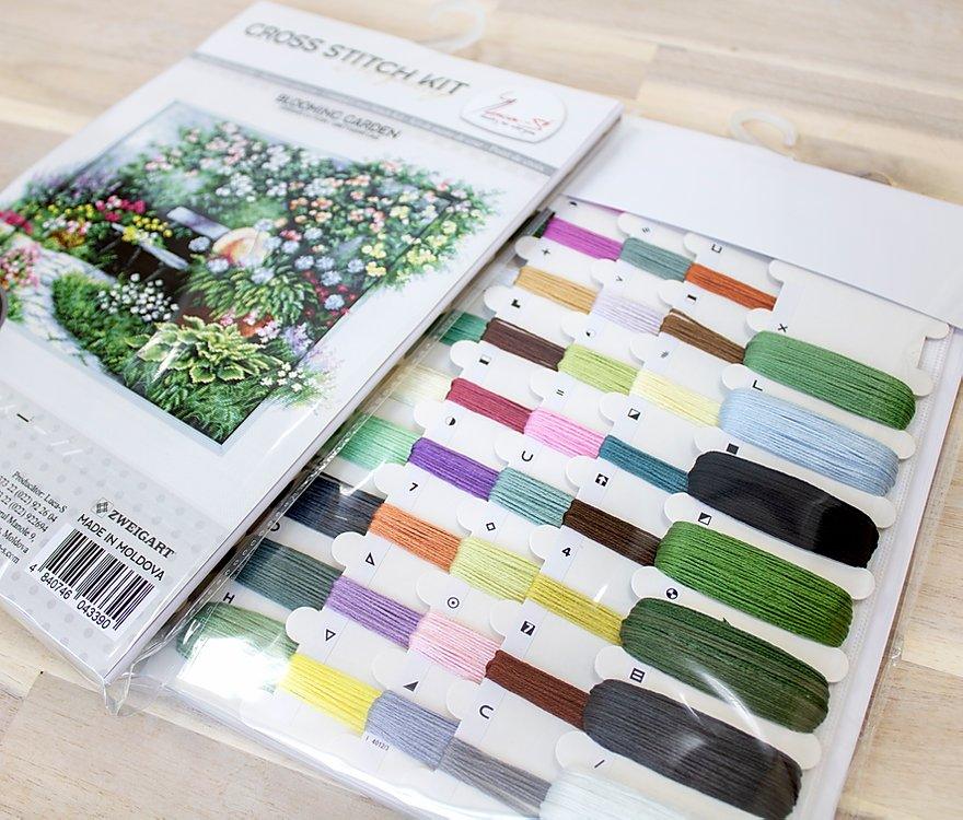 Cross Stitch Kit Luca - S - Blooming Garden, BU4012 - Luca - S Yarns