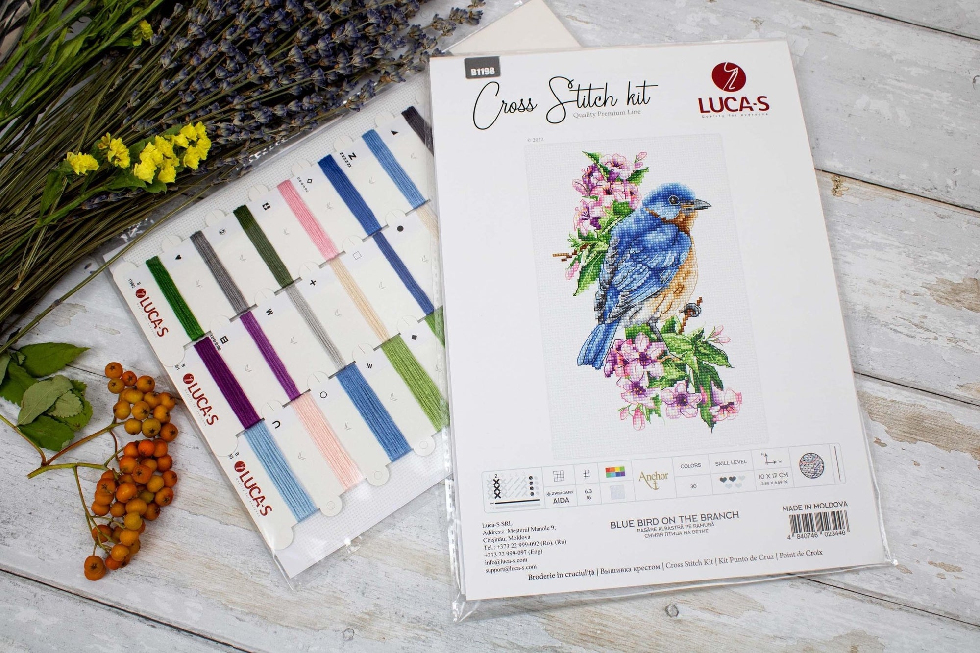 Cross Stitch Kit Luca - S - Blue bird on the branch, B1198 - Luca - S Yarns