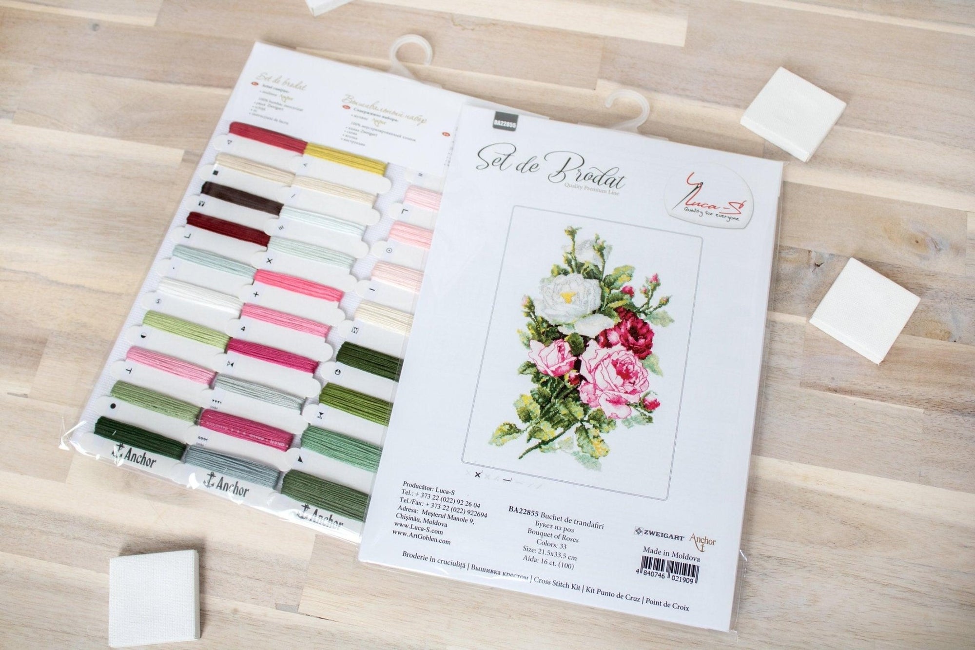 Cross Stitch Kit Luca - S - Bouquet of Roses, B2285 - Luca - S Yarns
