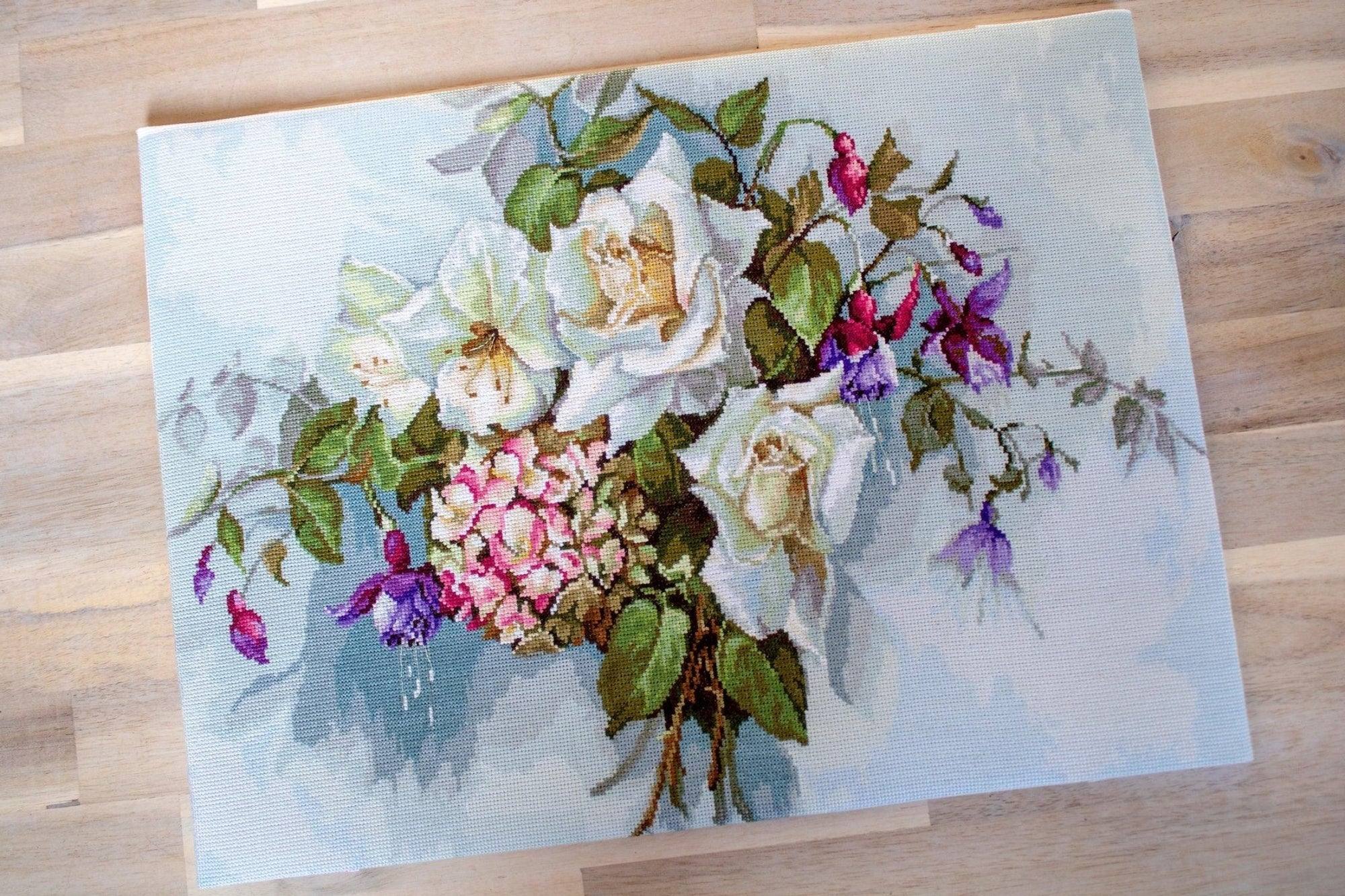 Cross Stitch Kit Luca - S - Bouquet of roses BA2363 - Luca - S Yarns