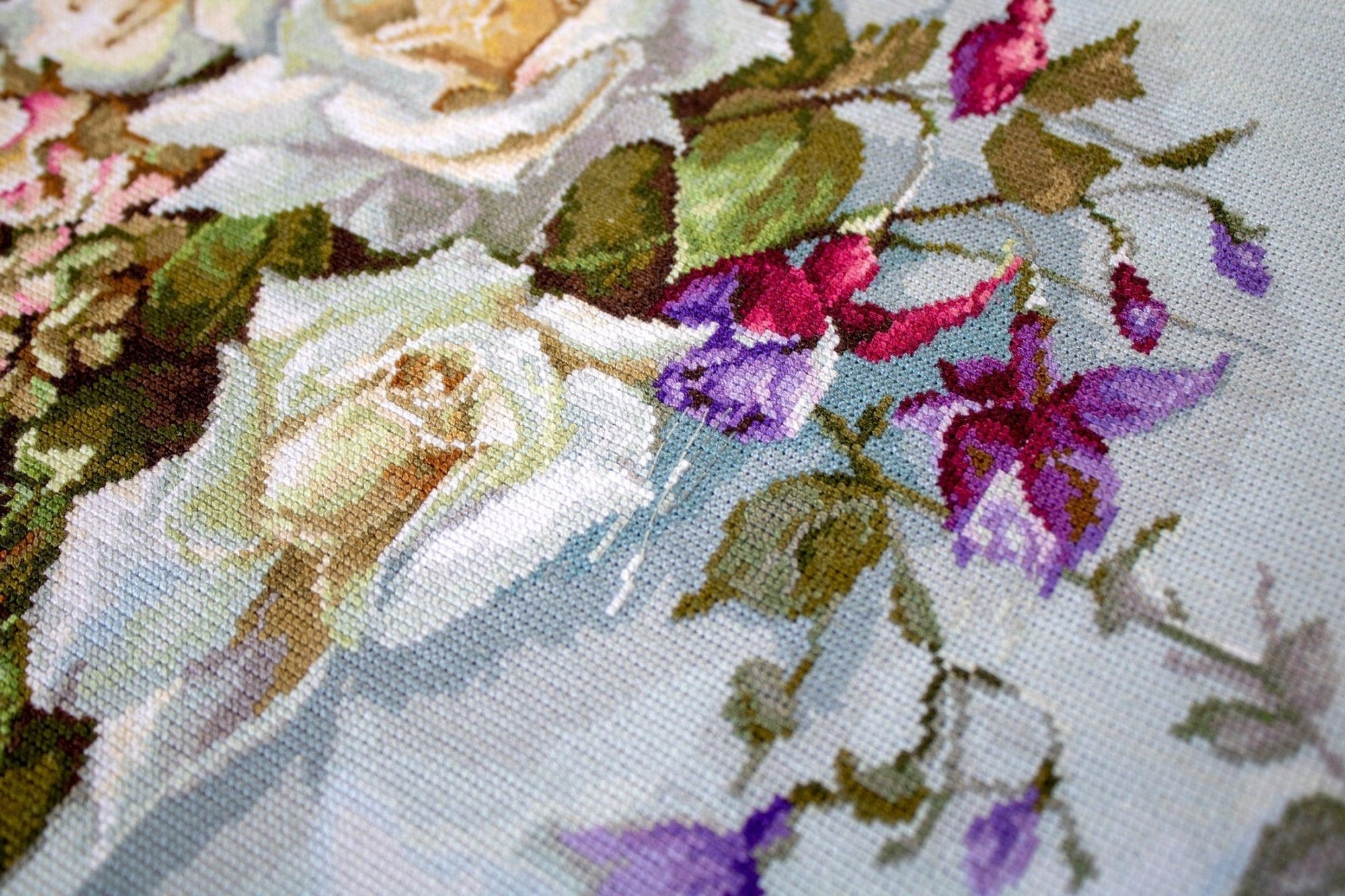 Cross Stitch Kit Luca - S - Bouquet of roses BA2363 - Luca - S Yarns