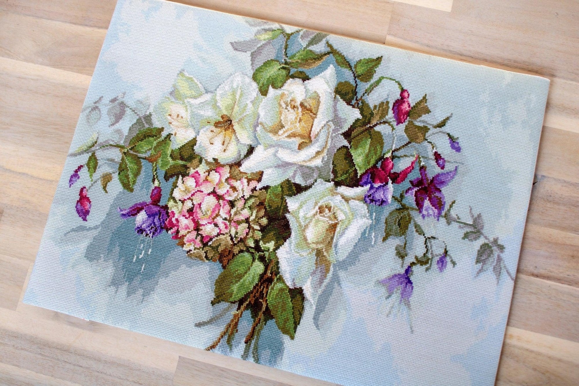 Cross Stitch Kit Luca - S - Bouquet of roses BA2363 - Luca - S Yarns