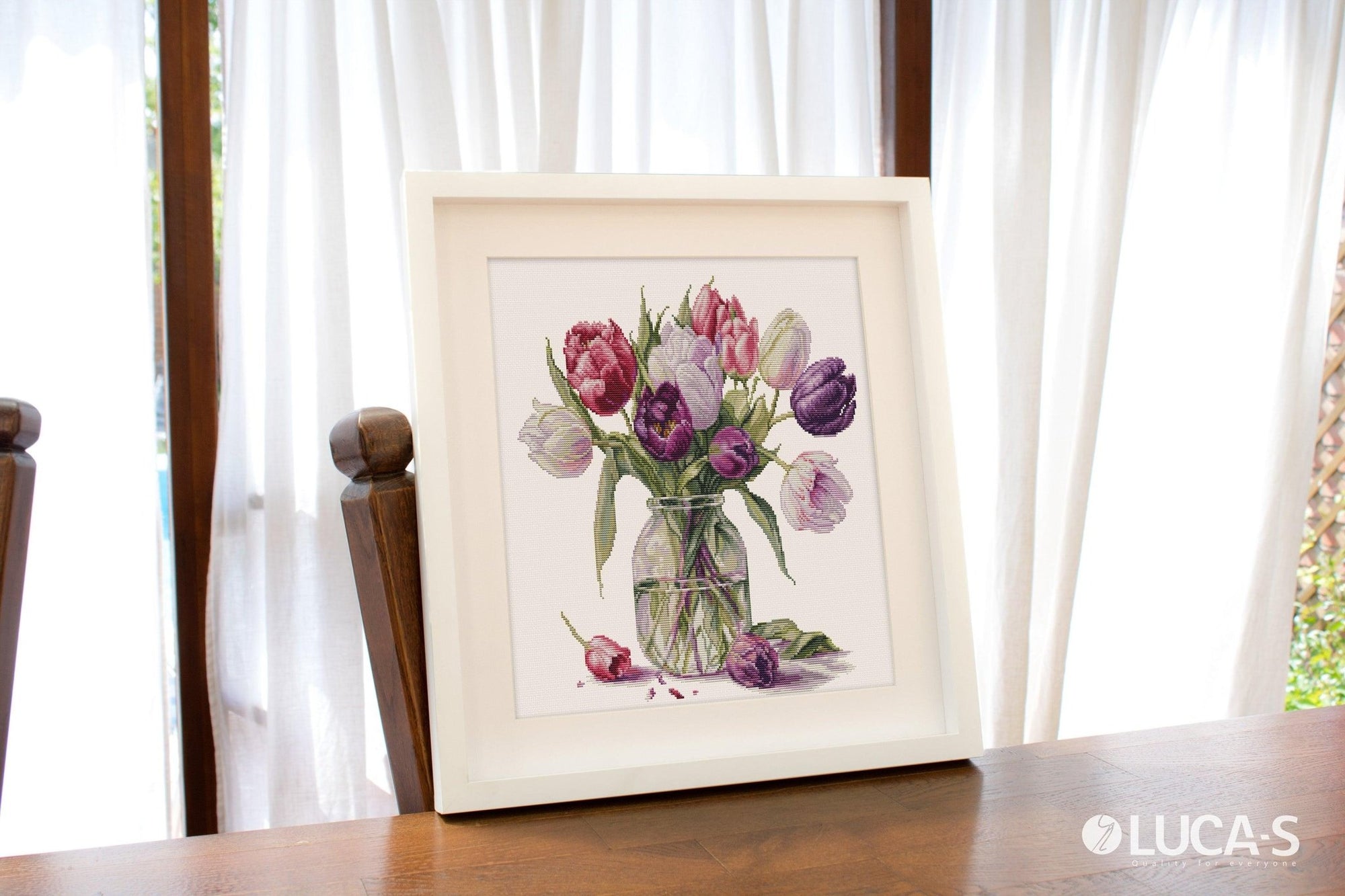 Cross Stitch Kit Luca - S - Bouquet of Tulips, B7029 - Luca - S Yarns