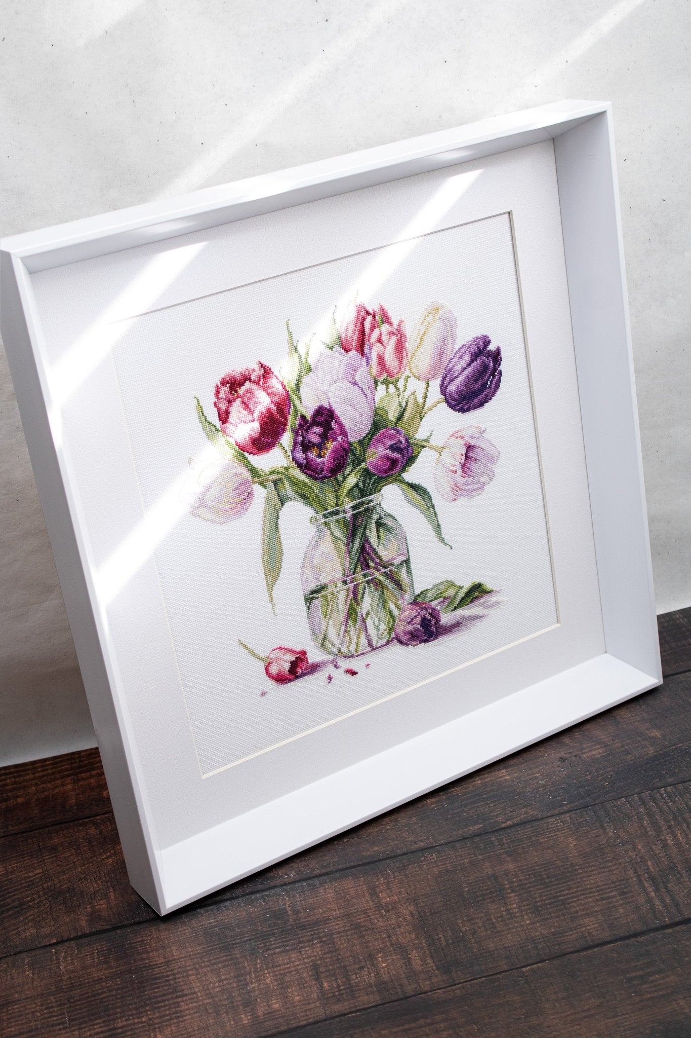 Cross Stitch Kit Luca - S - Bouquet of Tulips, B7029 - Luca - S Yarns