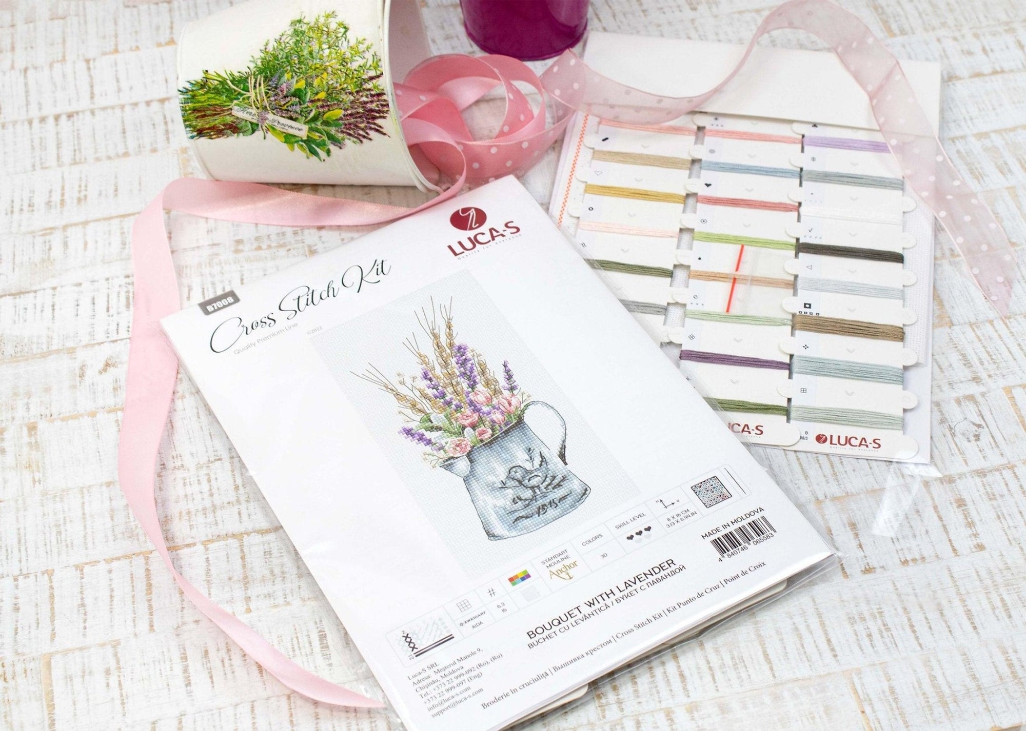 Cross Stitch Kit Luca - S - Bouquet with lavender, B7008 - Luca - S Yarns