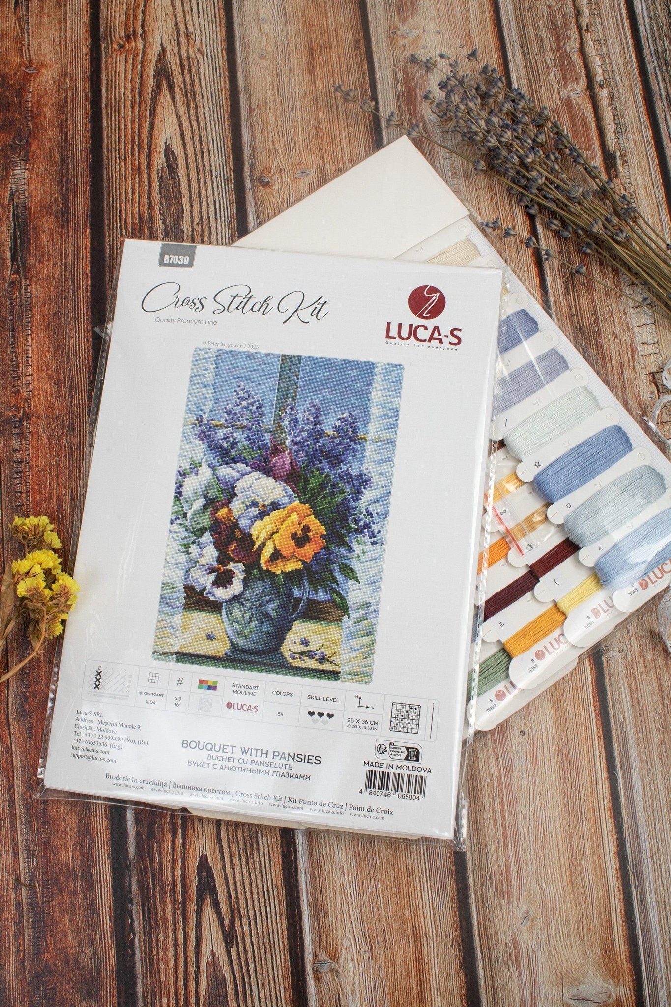 Cross Stitch Kit Luca - S - Bouquet with Pansies, B7030 - Luca - S Yarns