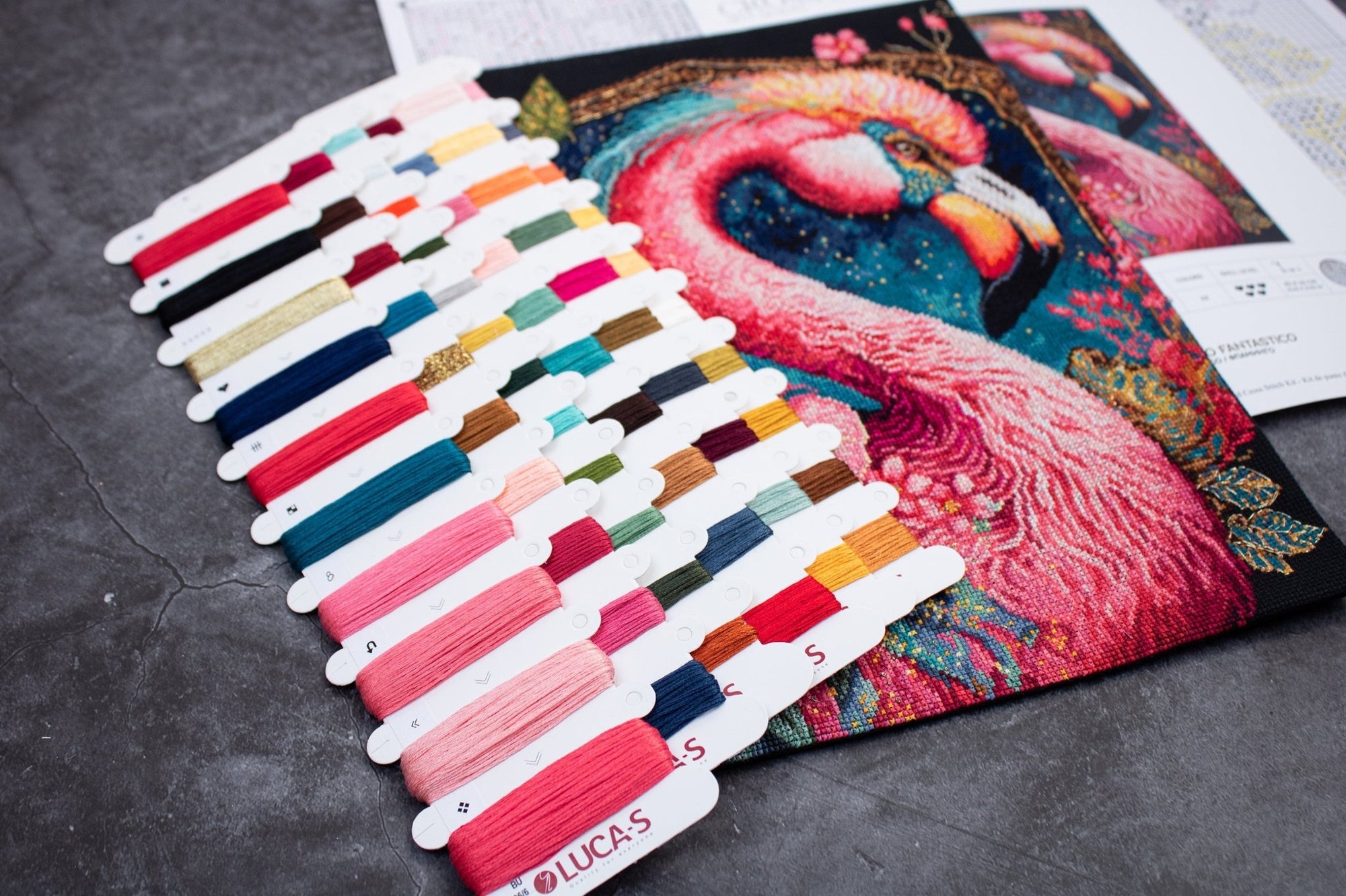 Cross Stitch Kit Luca - S - Flamingo Fantastico, BU5036 - Luca - S Yarns