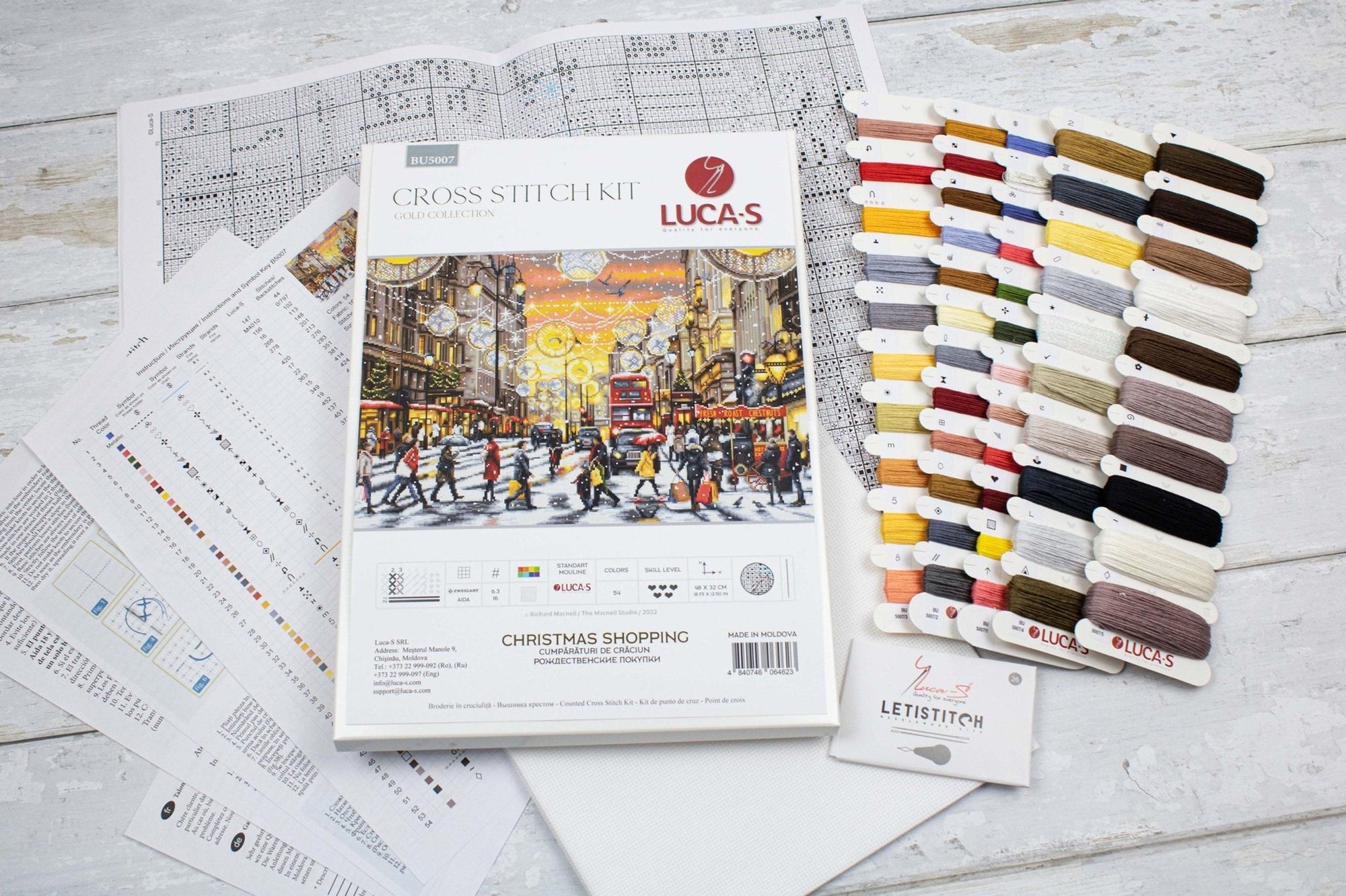 Cross Stitch Kit Luca - S GOLD - Christmas Shopping, BU5007 - Luca - S Yarns