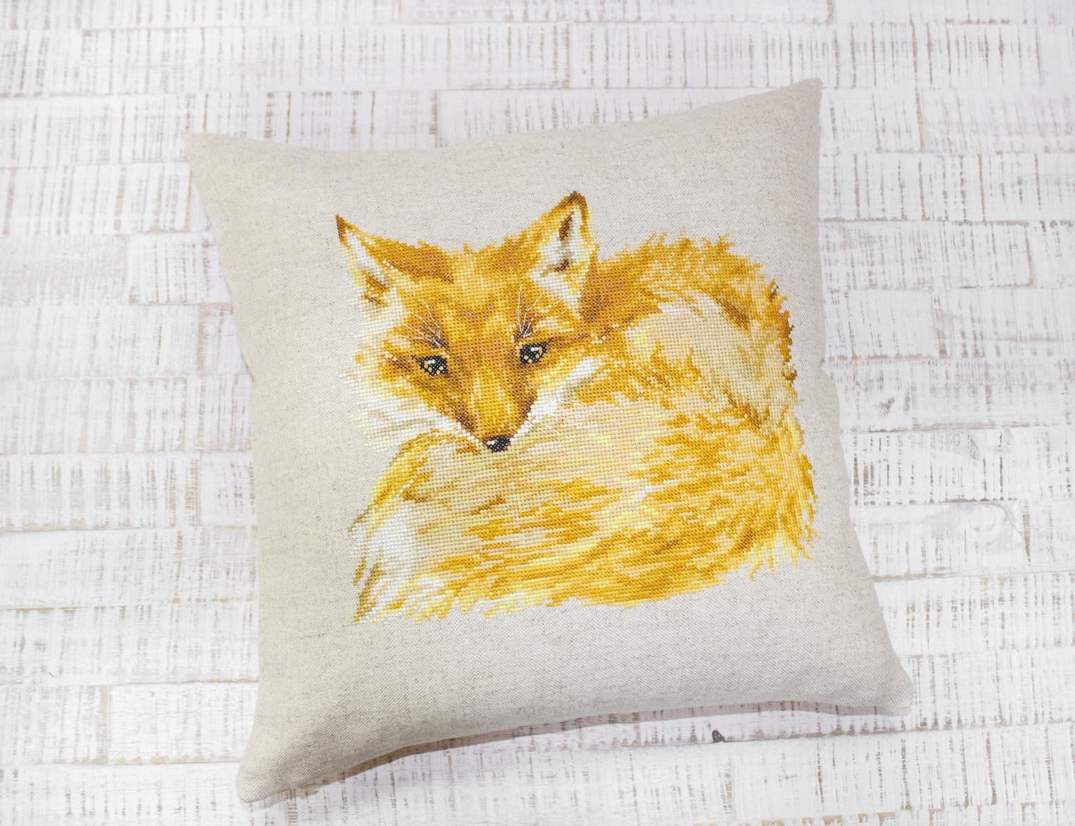 Cross Stitch Kit Luca - S | Pillowcase, PB178 - Luca - S Yarns
