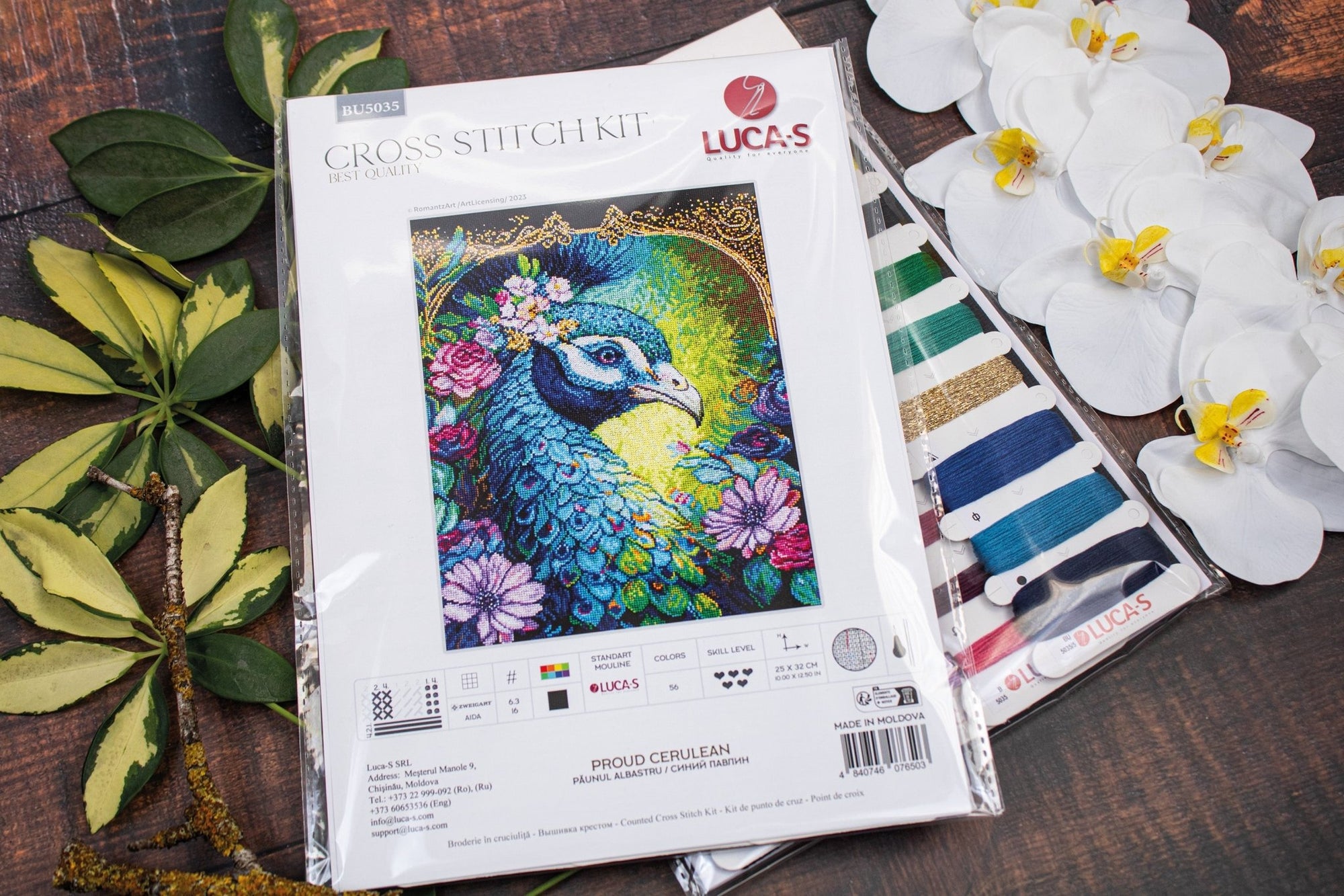 Cross Stitch Kit Luca - S - Proud Cerulean, BU5035 - Luca - S Yarns
