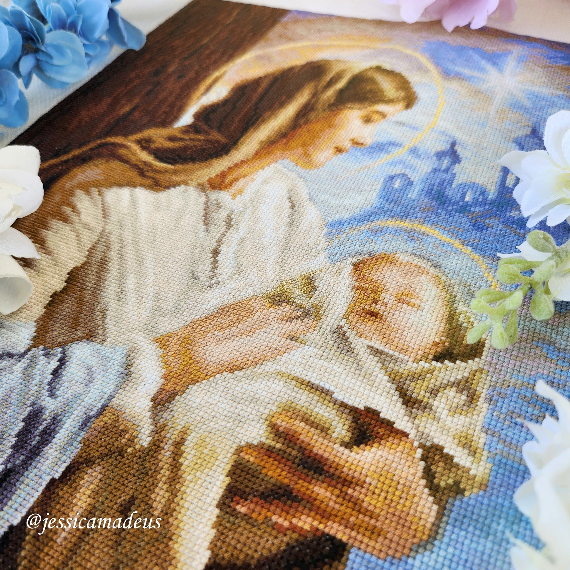Cross Stitch Kit Luca - S - Saint Mary and The Child, GOLD Collection, B617 - Luca - S Yarns