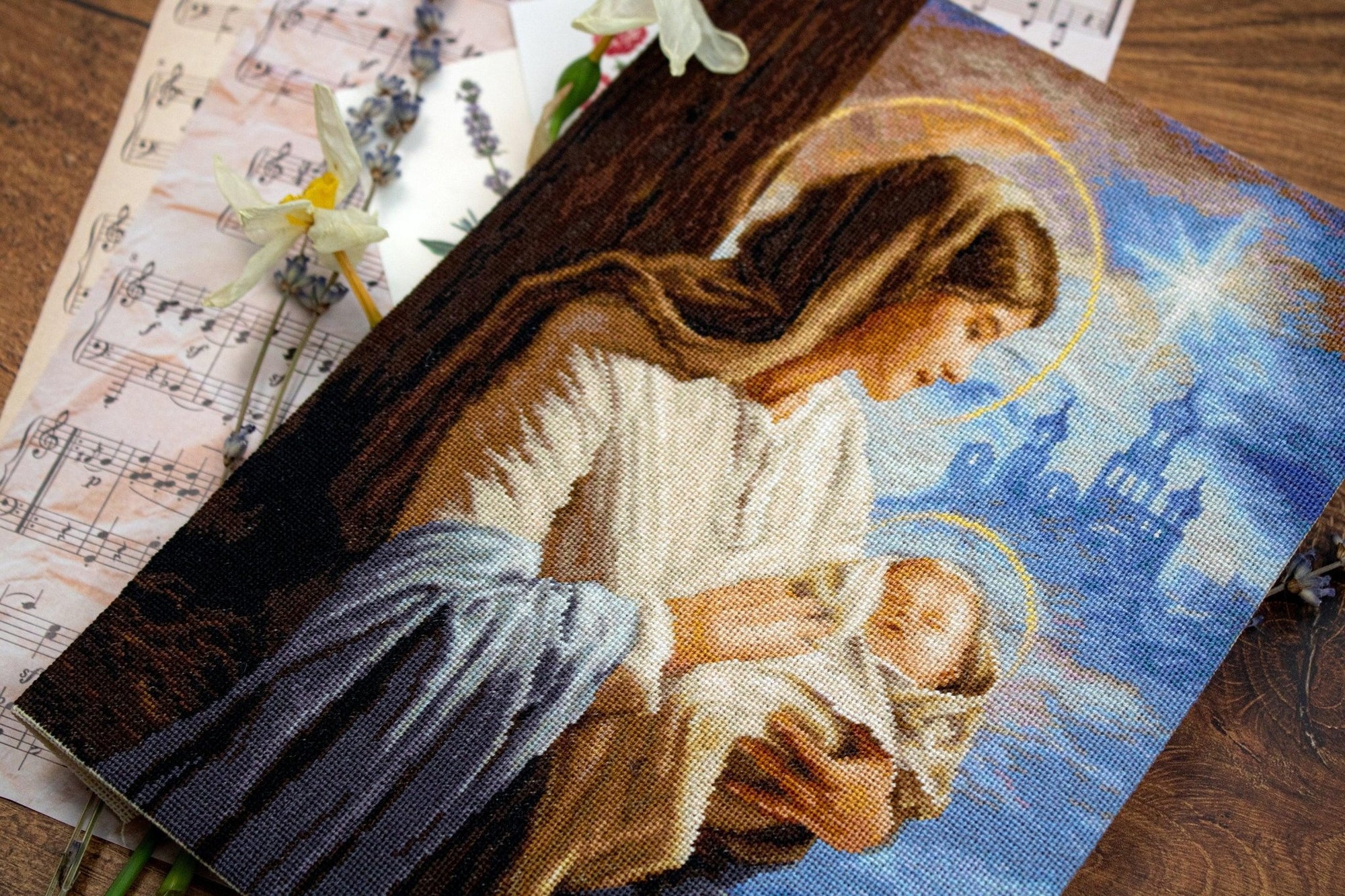 Cross Stitch Kit Luca - S - Saint Mary and The Child, GOLD Collection, B617 - Luca - S Yarns