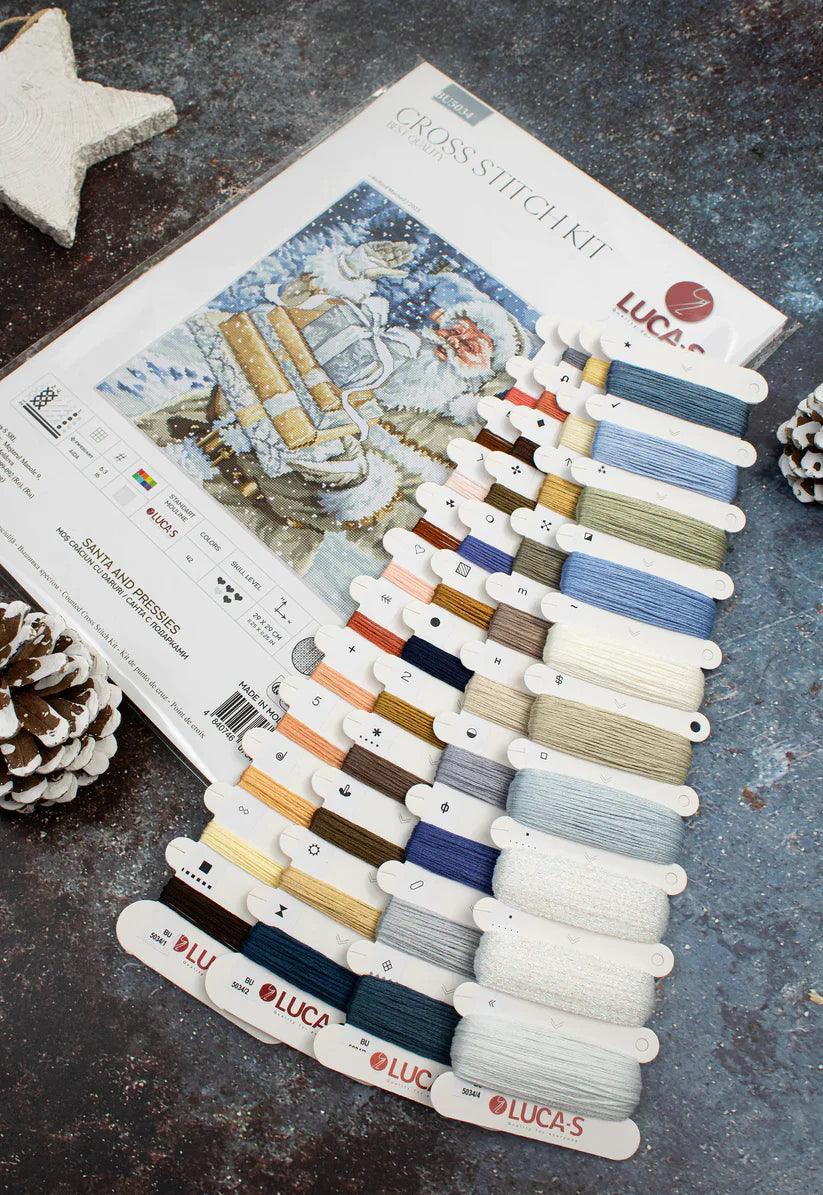 Cross Stitch Kit Luca - S - Santa and Pressies, BU5034 - Luca - S Yarns