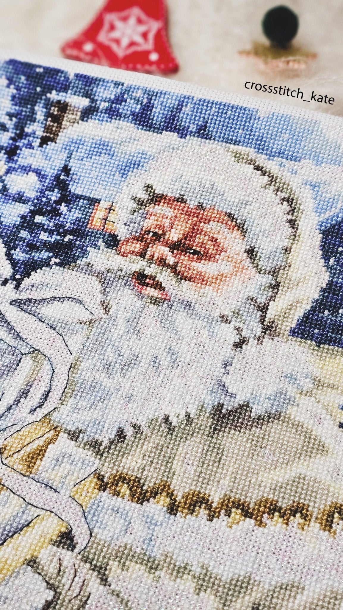 Cross Stitch Kit Luca - S - Santa and Pressies, BU5034 - Luca - S Yarns