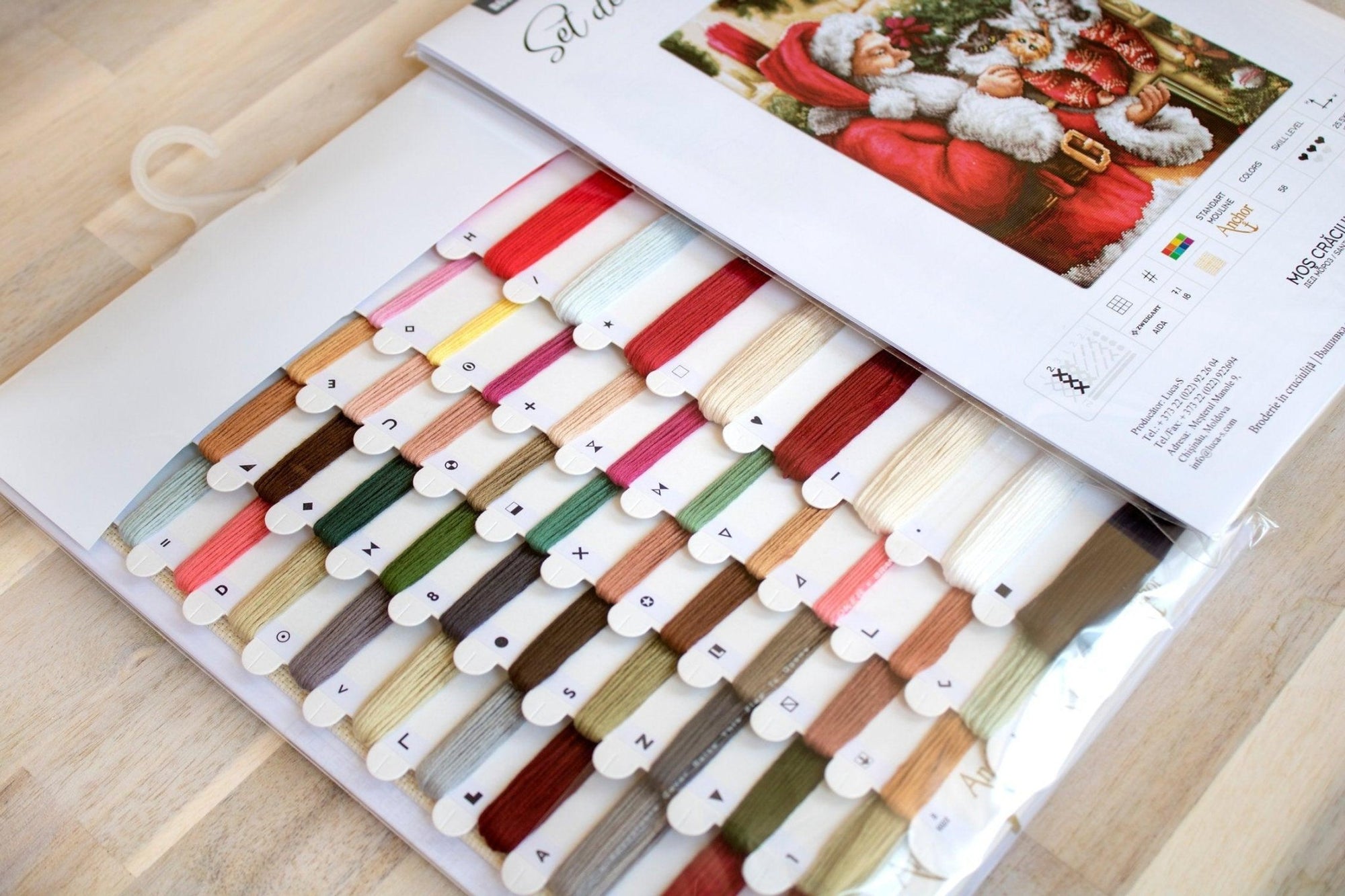 Cross Stitch Kit Luca - S - Santa Claus, B602 - Luca - S Yarns
