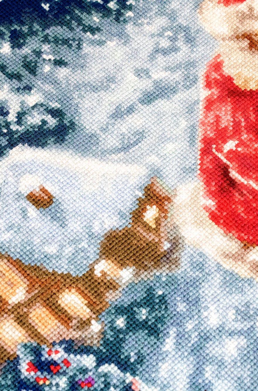 Cross Stitch Kit Luca - S - Santa Claus - Christmas Gifts, B577 - Luca - S Yarns