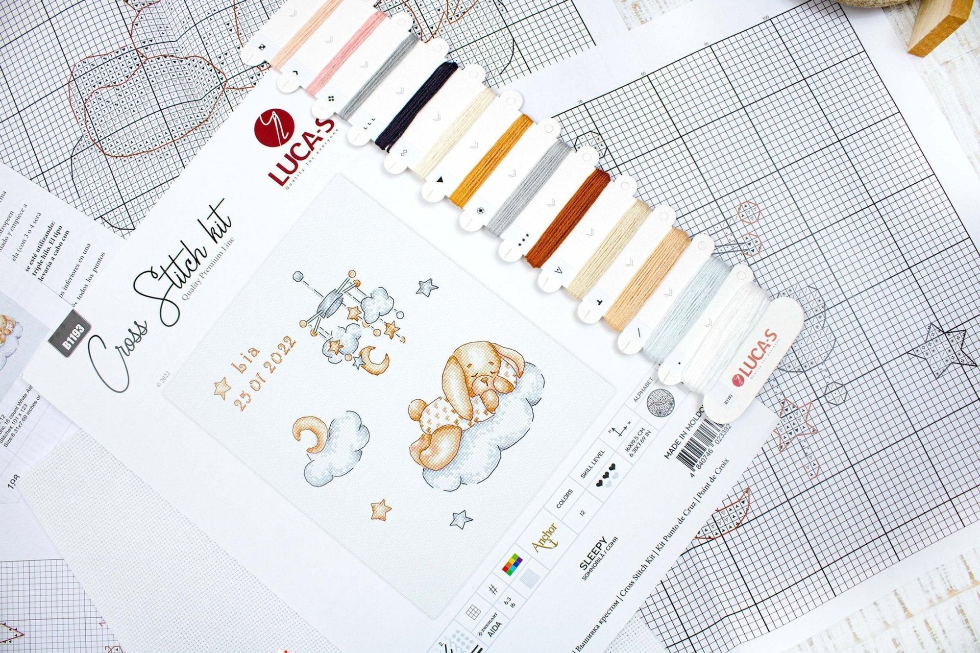 Cross Stitch Kit Luca - S - Sleepy, B1193 - Luca - S Yarns
