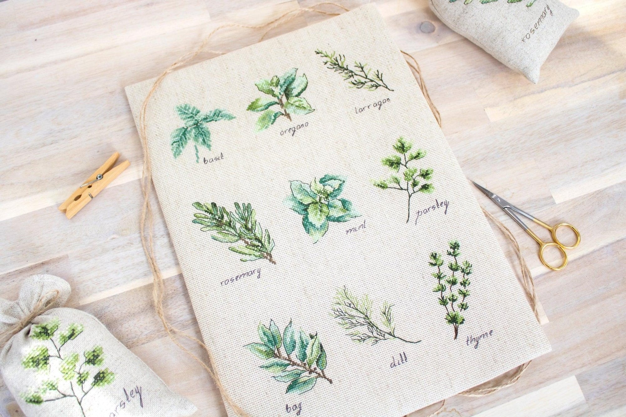 Cross Stitch kit Luca - S - Spices and Herbs, B2346 - Luca - S Yarns