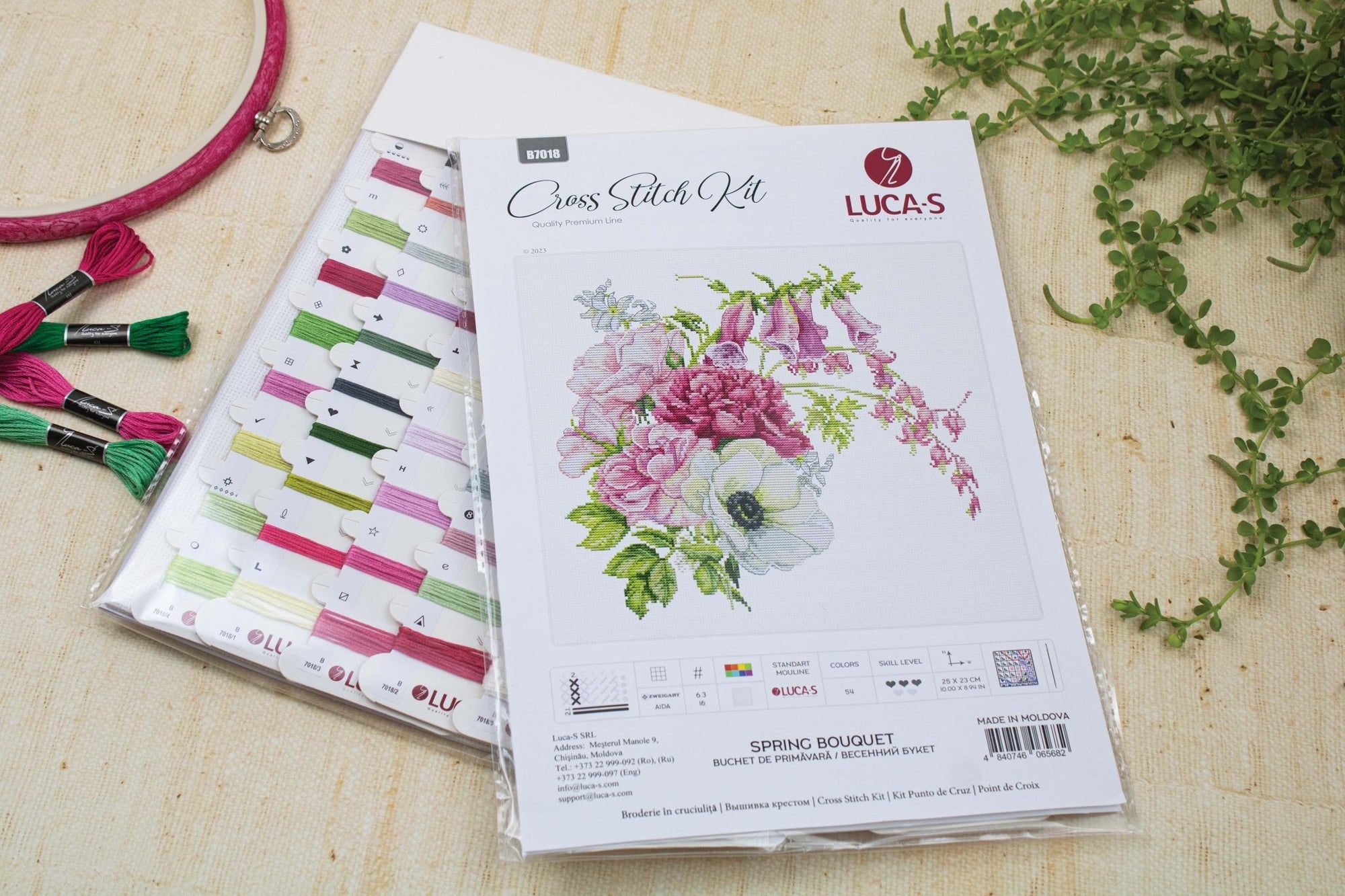Cross Stitch Kit Luca - S - Spring Bouquet, B7018 - Luca - S Yarns