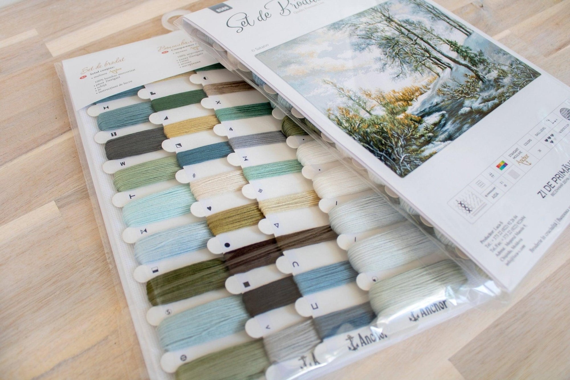 Cross Stitch Kit Luca - S - Spring Day, B586 - Luca - S Yarns