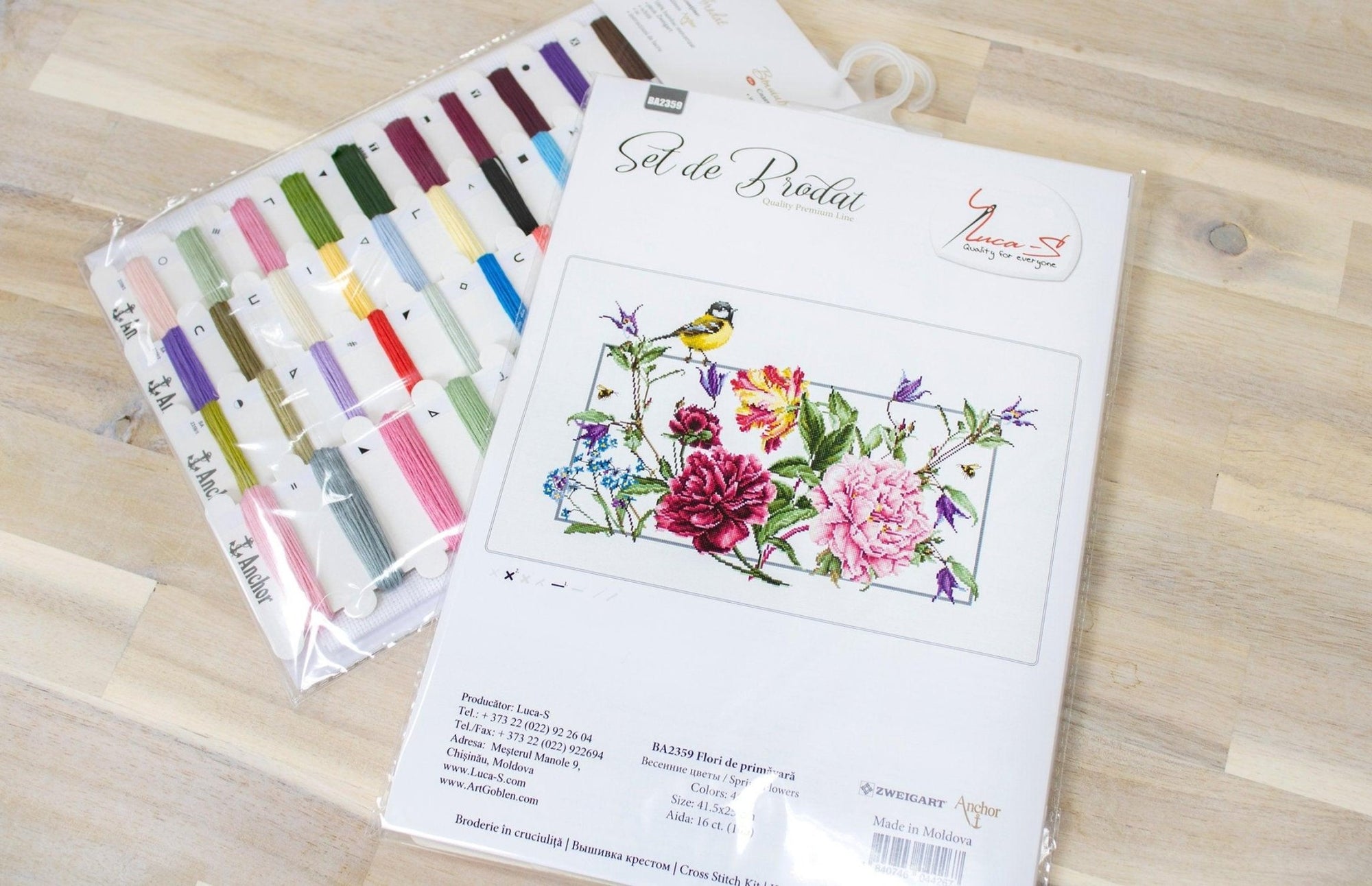 Cross Stitch Kit Luca - S - Spring flowers BA2359 - Luca - S Yarns