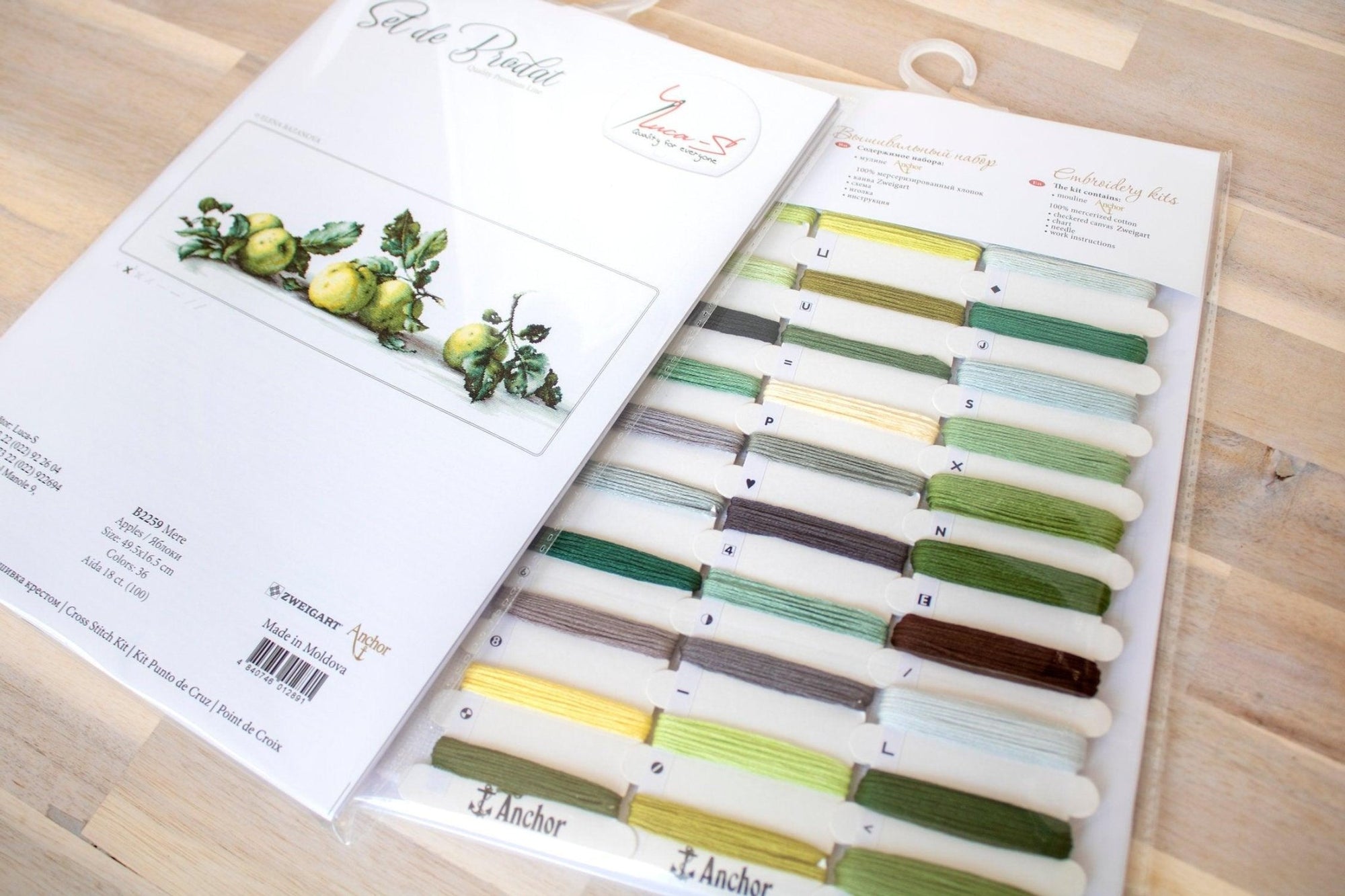 Cross Stitch Kit Luca - S - Still life of apples, B2259 - Luca - S Yarns