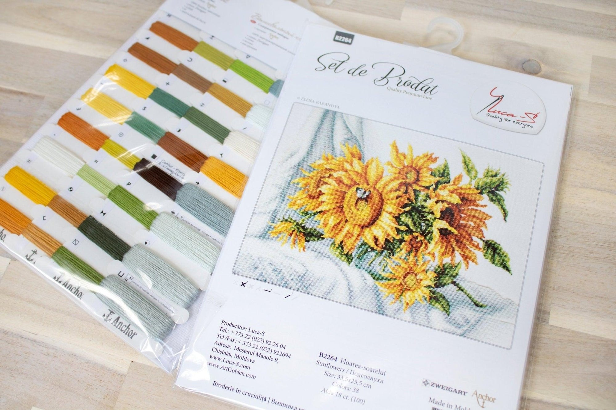 Cross Stitch Kit Luca - S - Sunflowers, B2264 - Luca - S Yarns