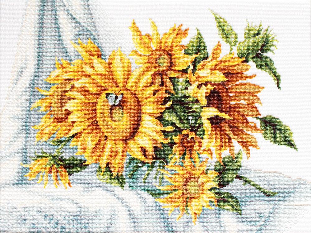 Cross Stitch Kit Luca - S - Sunflowers, B2264 - Luca - S Yarns