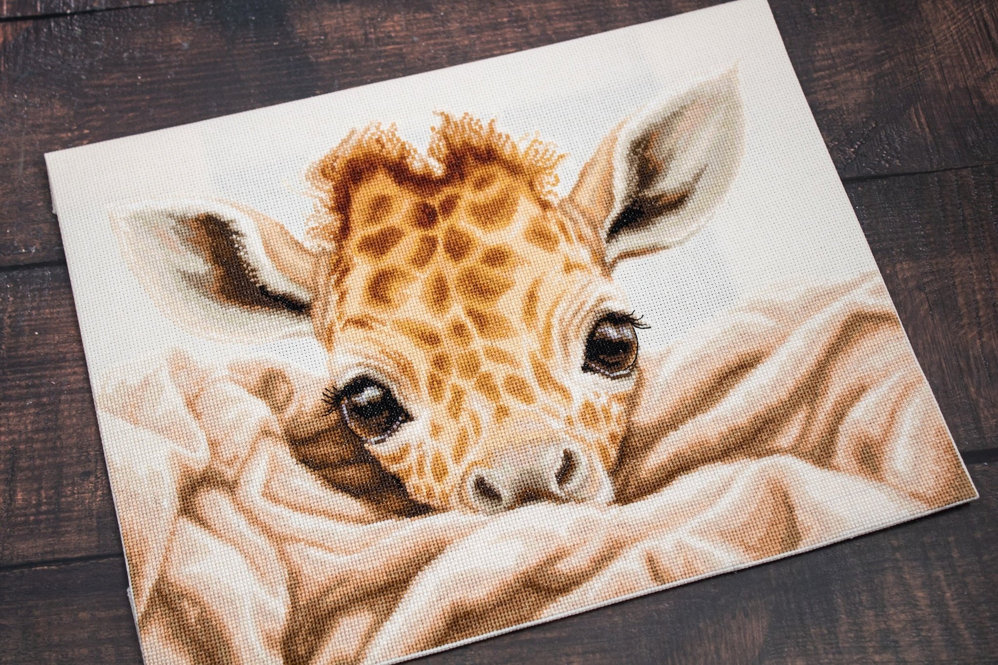 Cross Stitch Kit Luca - S - The Baby Giraffe, B2425 - Luca - S Yarns