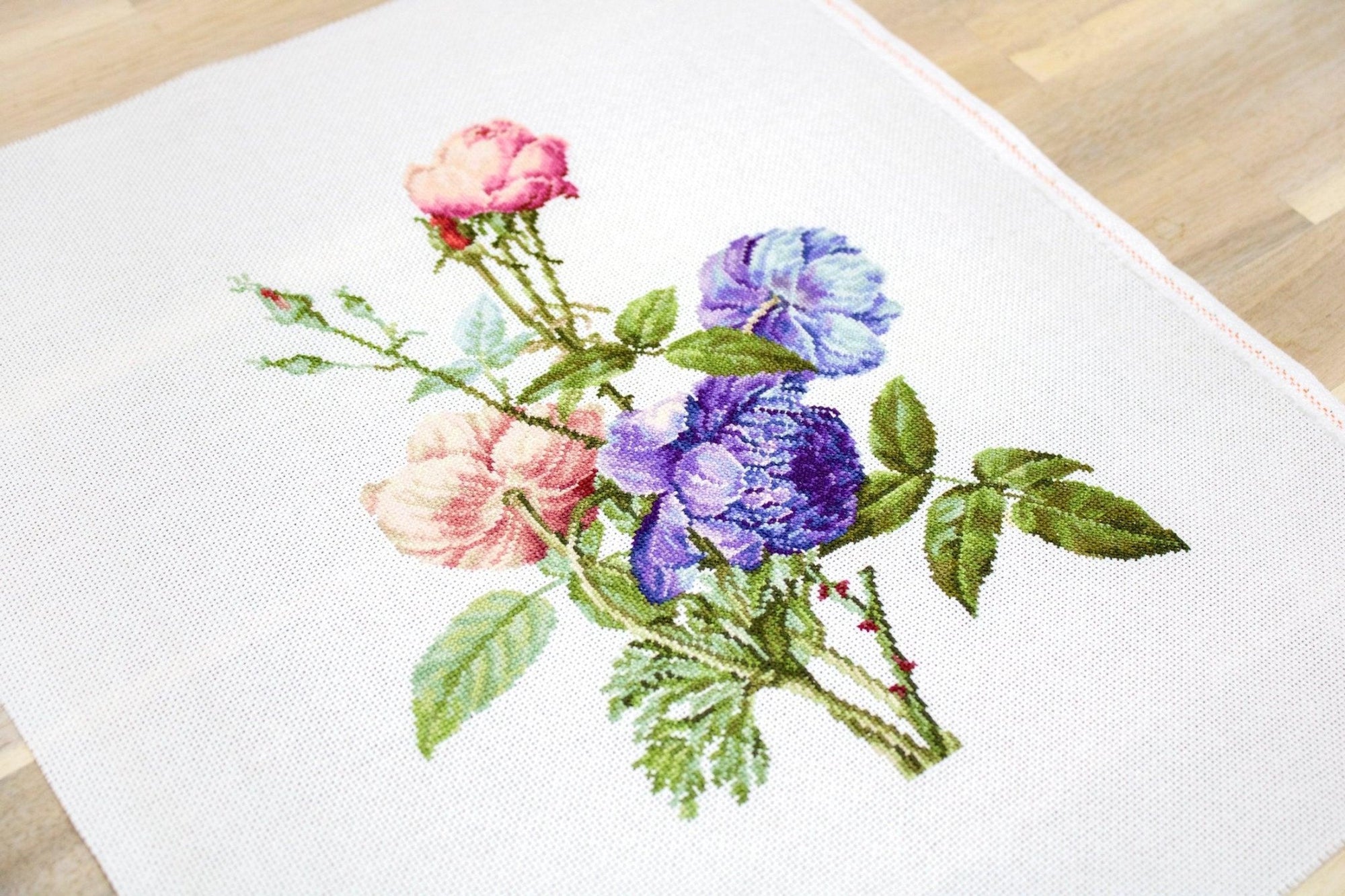 Cross Stitch Kit Luca - S - The Bouquet, B2349 - Luca - S Yarns