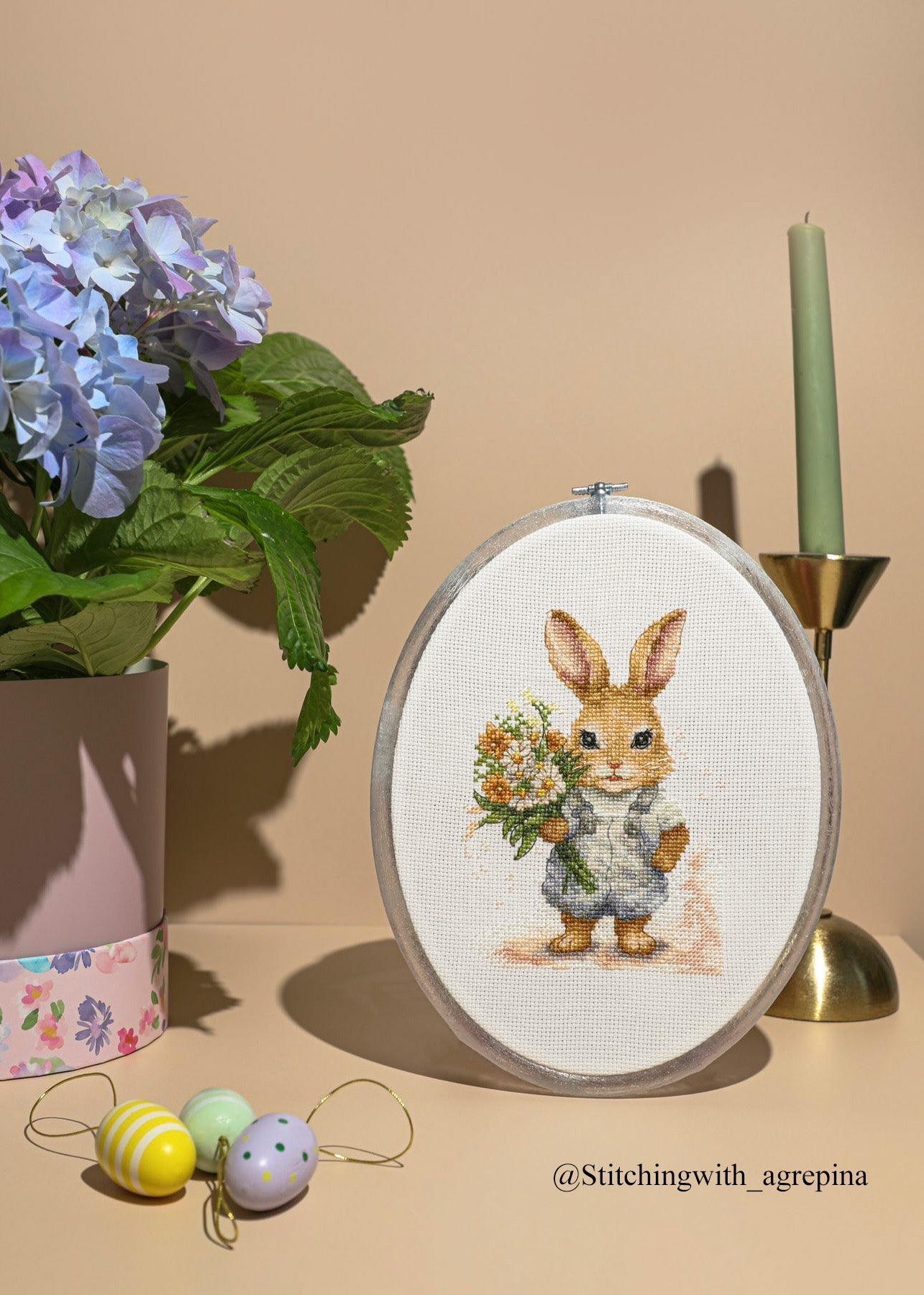 Cross Stitch Kit Luca - S - The Bunny&#39;s Surprise, B1409 - Luca - S Yarns